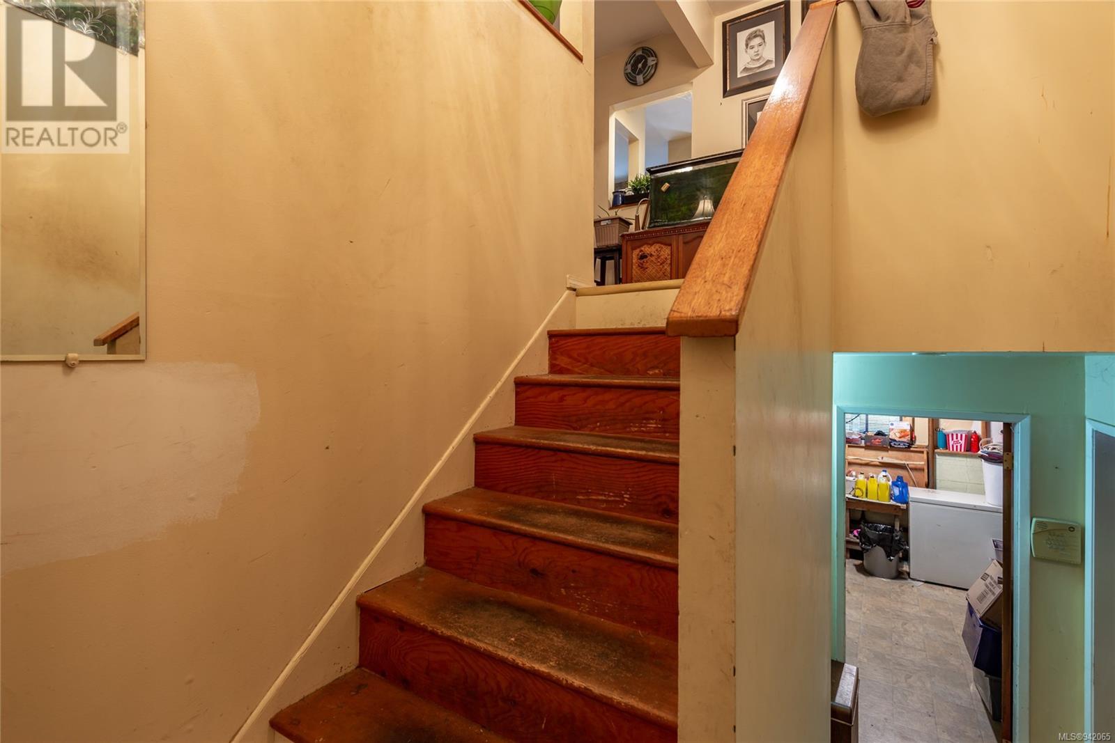 262 McCarthy St