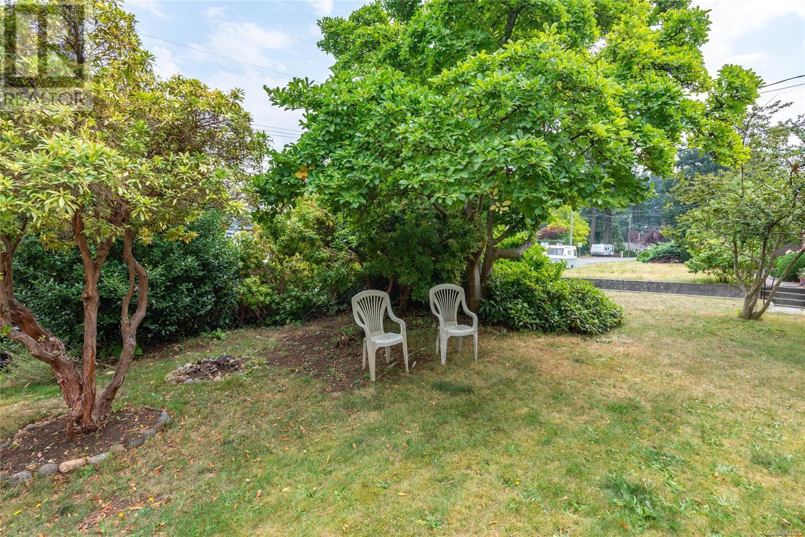 262 McCarthy St