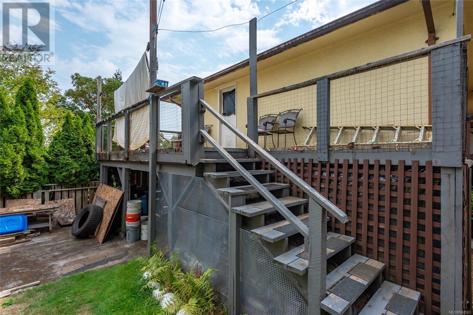 262 McCarthy St