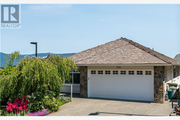750 Country Club Dr, Cobble Hill