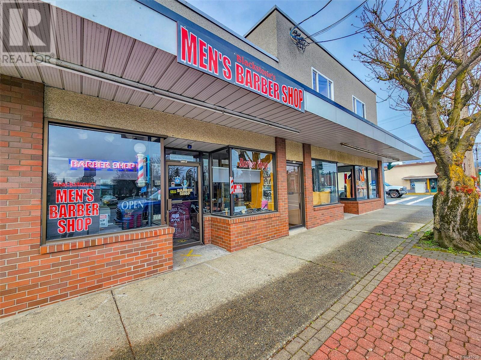 4933 Johnston Rd