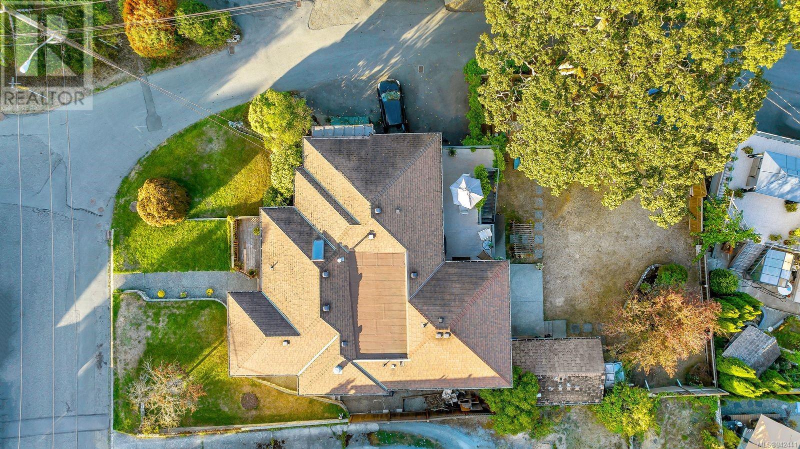 937 Shirley Rd