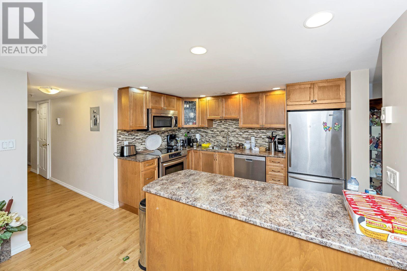 937 Shirley Rd