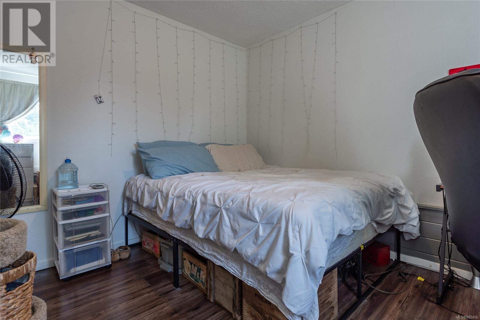 277 Merecroft Rd
