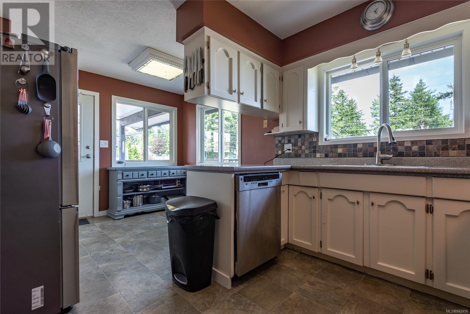 277 Merecroft Rd
