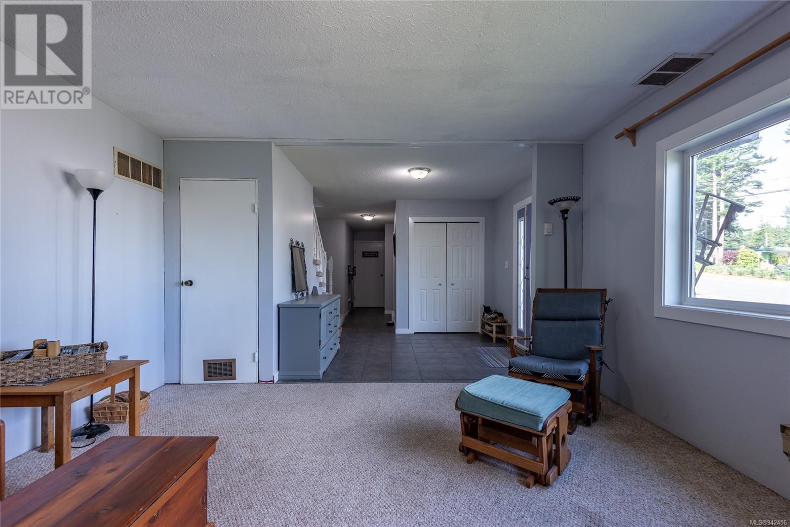 277 Merecroft Rd