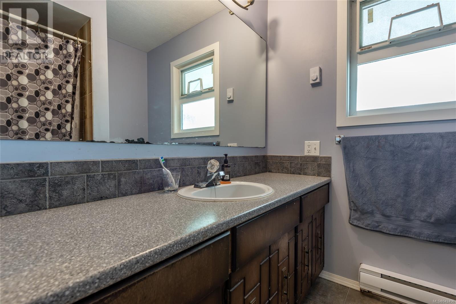 277 Merecroft Rd