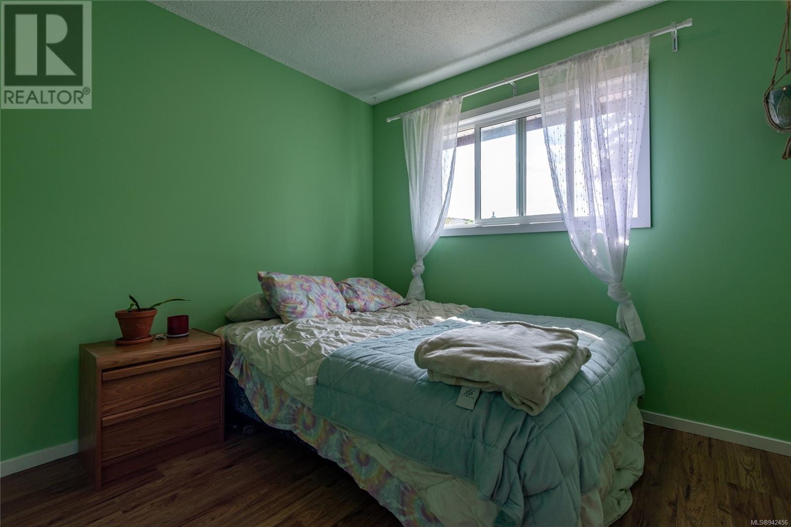 277 Merecroft Rd