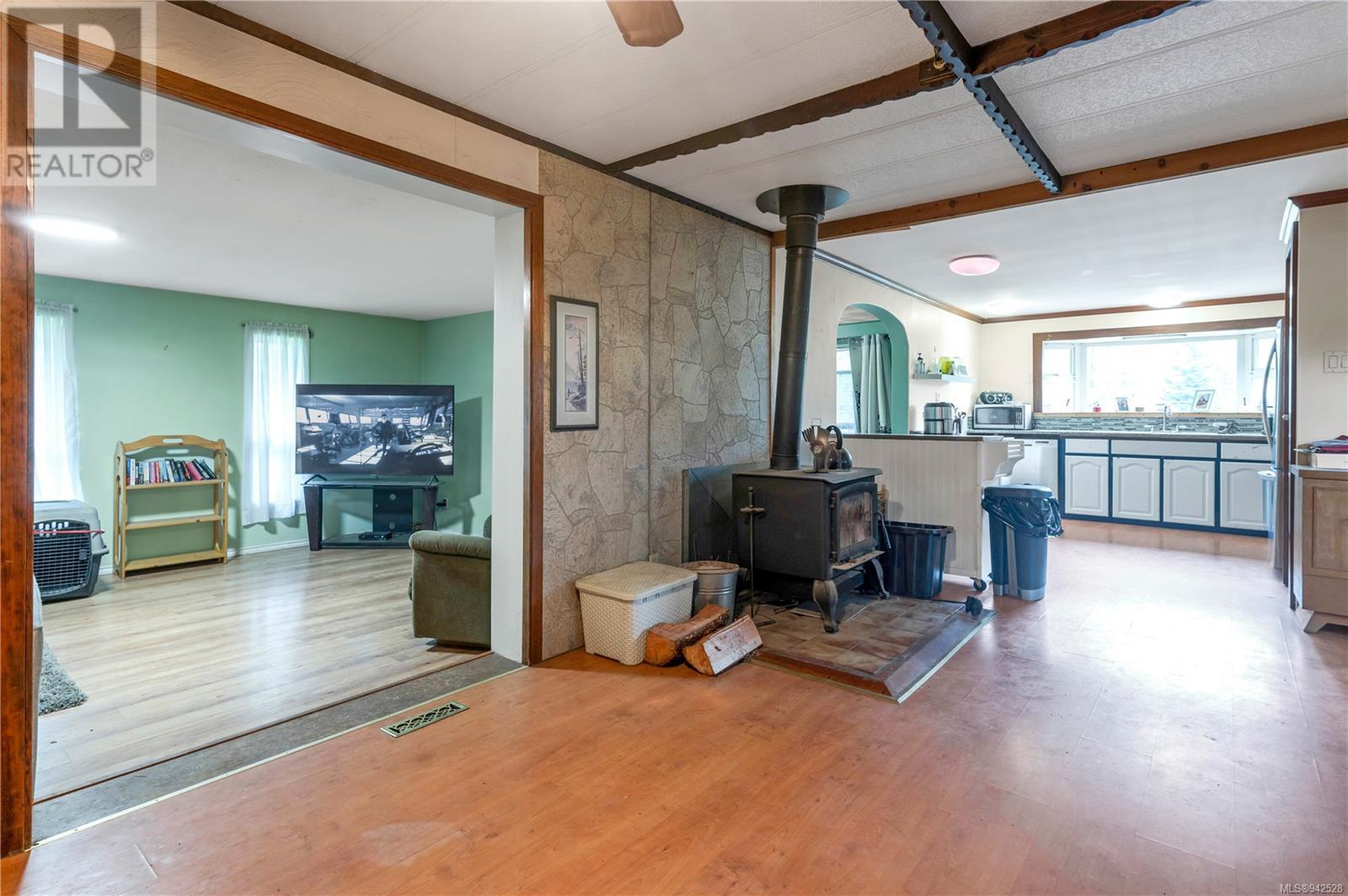 9353 Bracken Rd