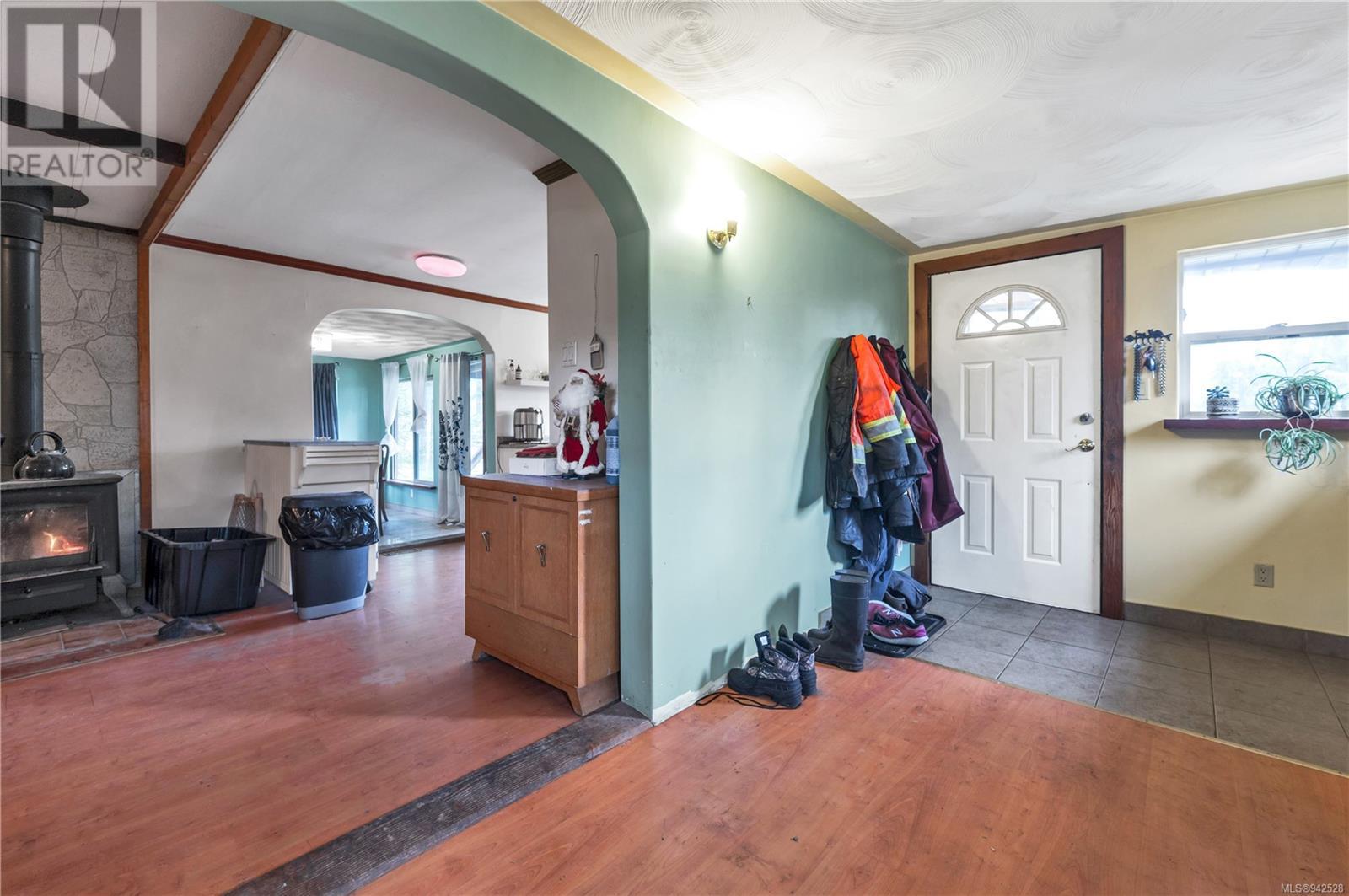 9353 Bracken Rd