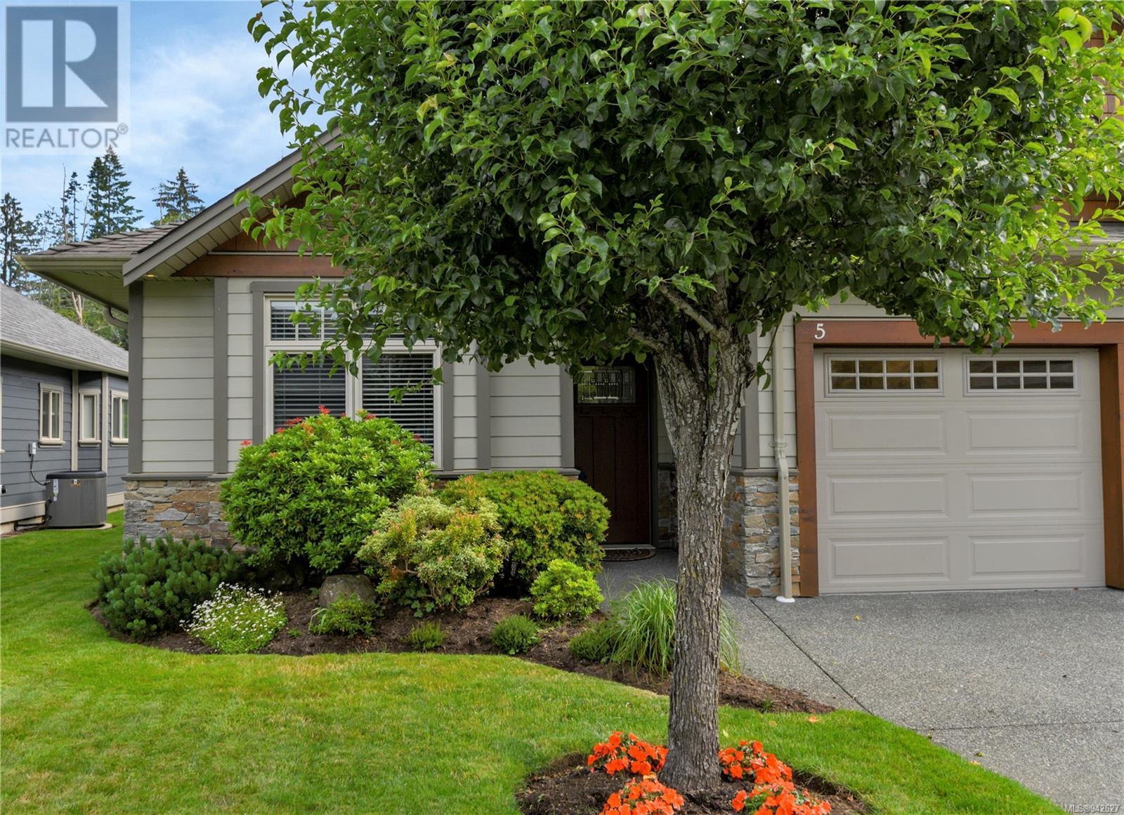 5 48 McPhedran Rd S, #5