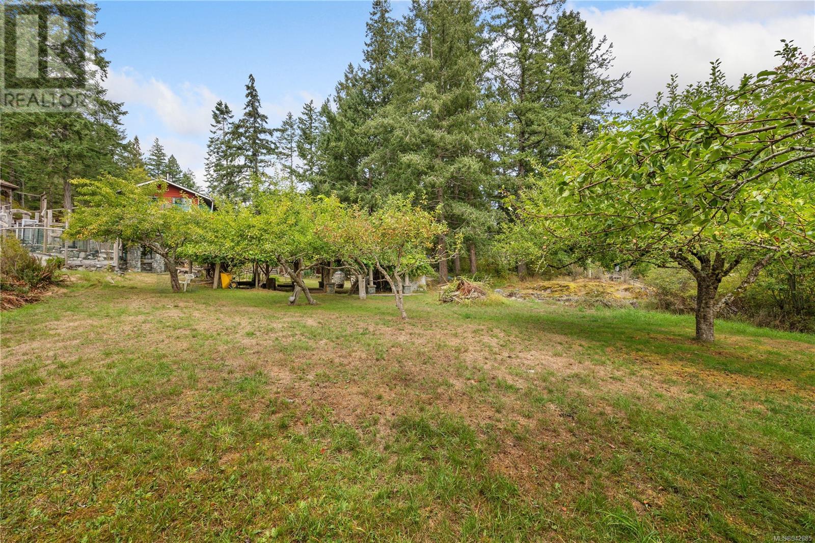 1654 Hyacinthe Bay Rd
