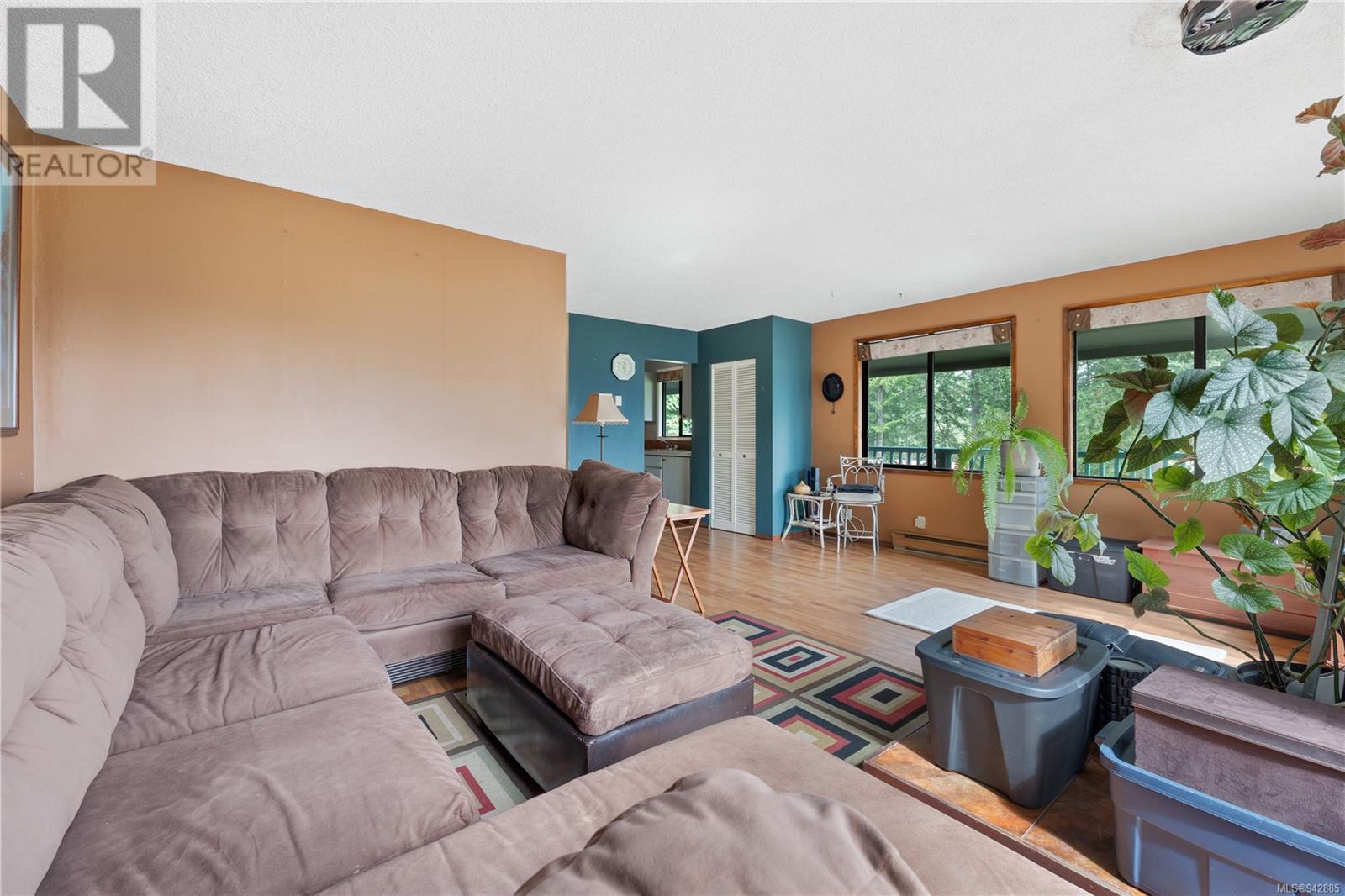 1654 Hyacinthe Bay Rd