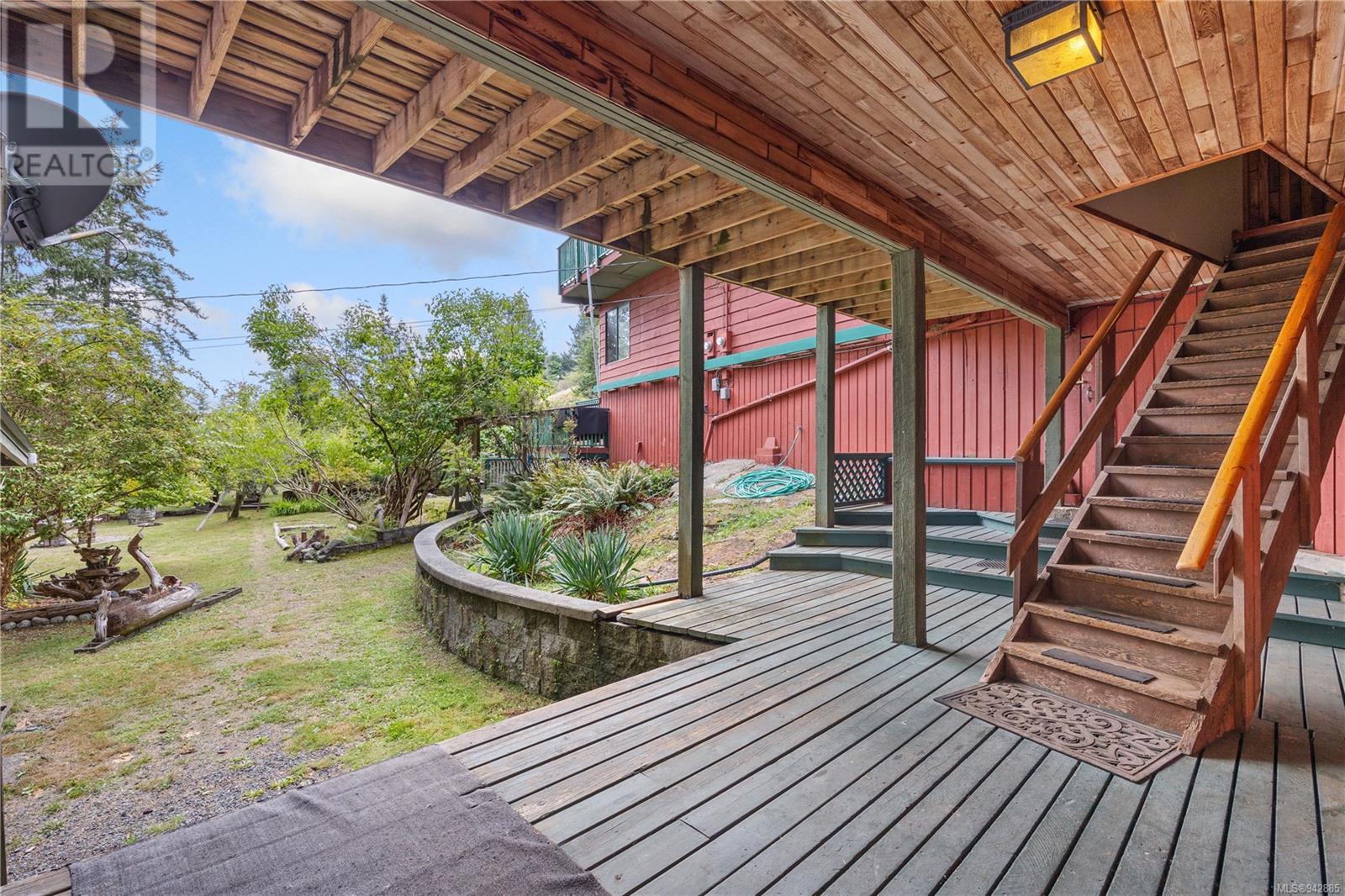 1654 Hyacinthe Bay Rd