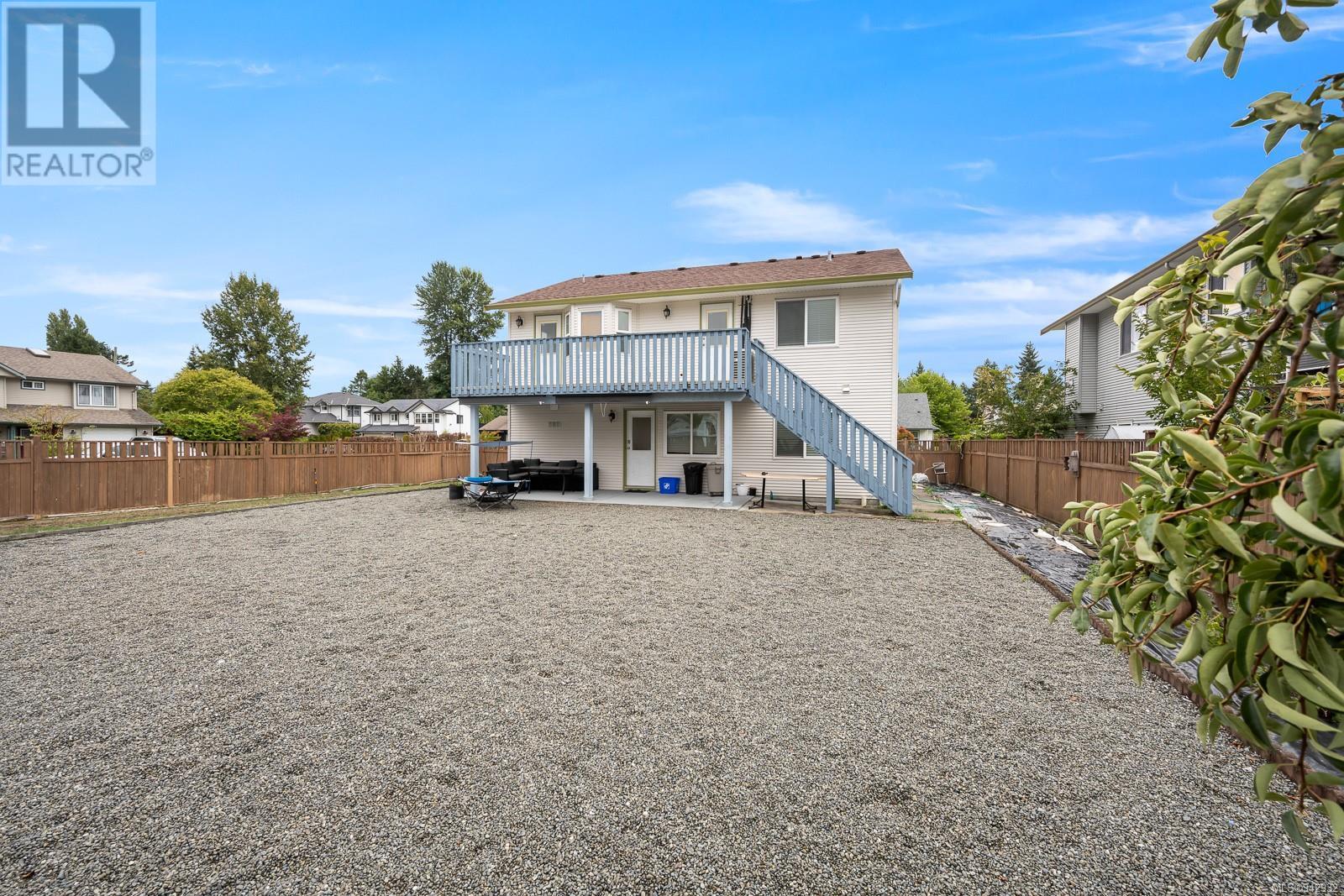 2815 STEWART Ave