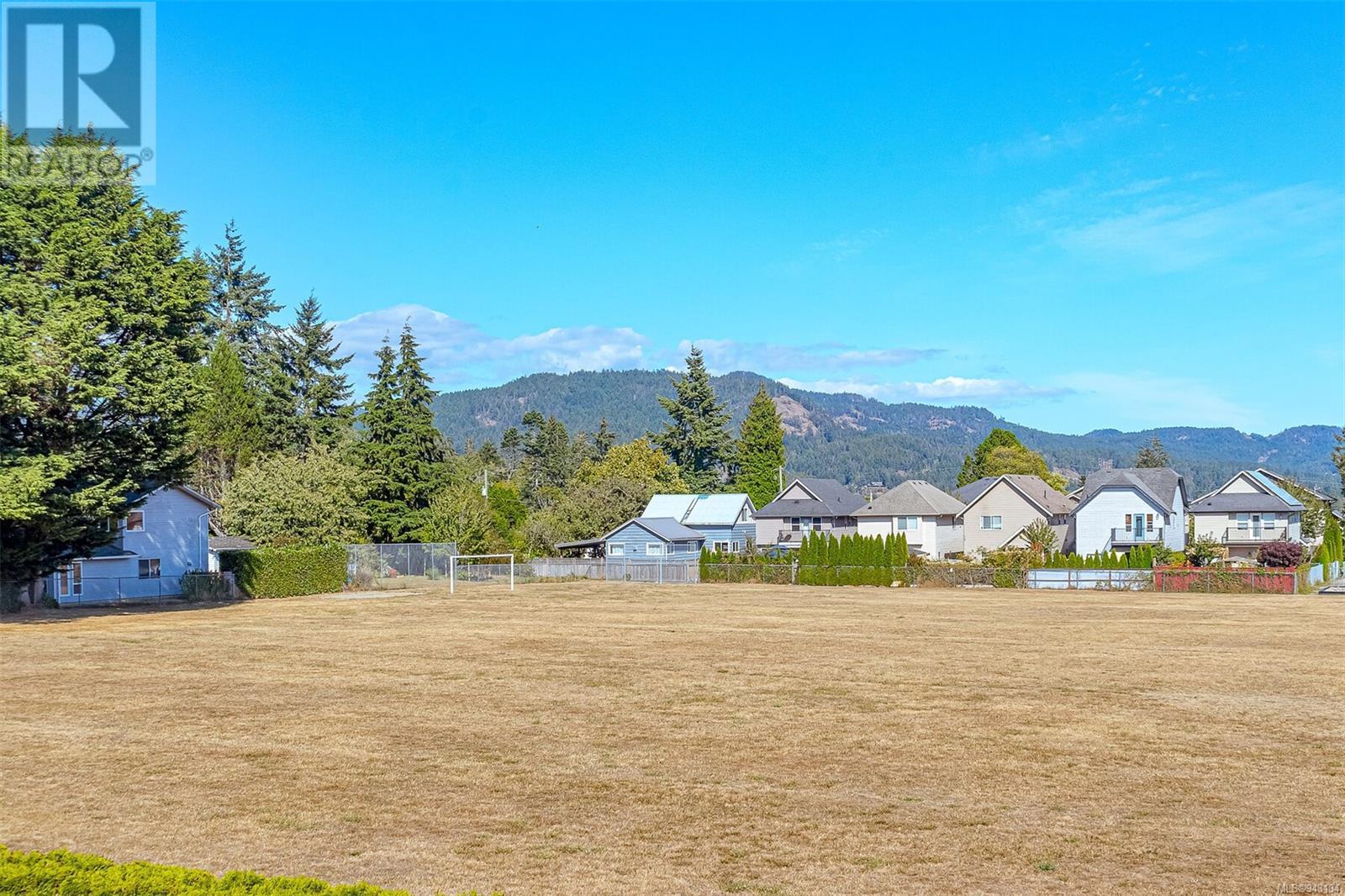 207 6585 Country Rd, #207