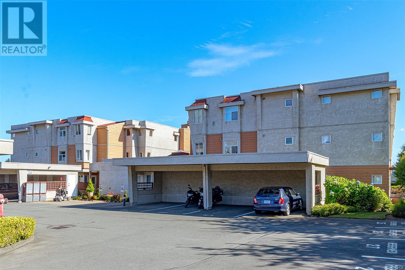 207 6585 Country Rd, #207