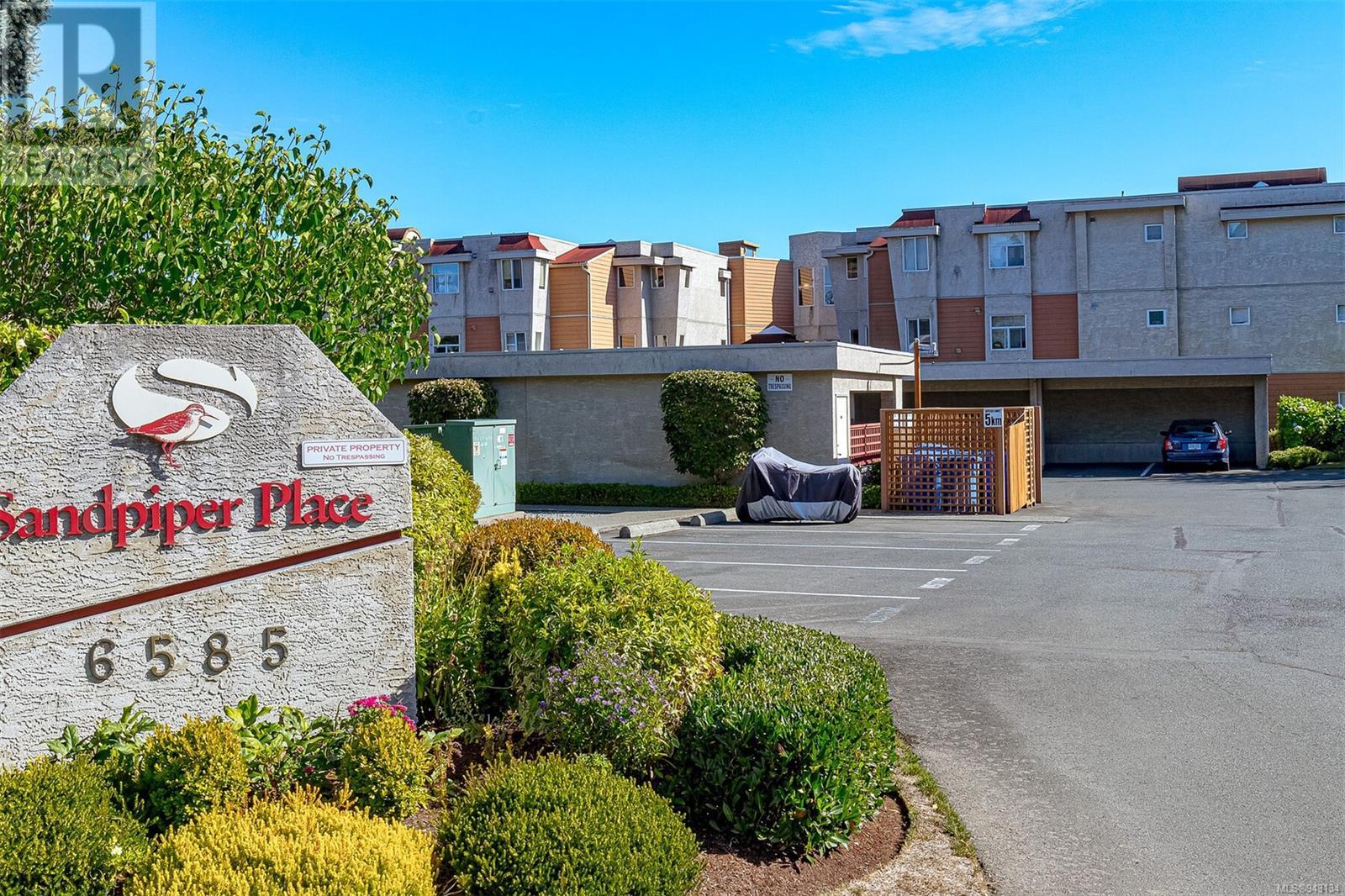 207 6585 Country Rd, #207
