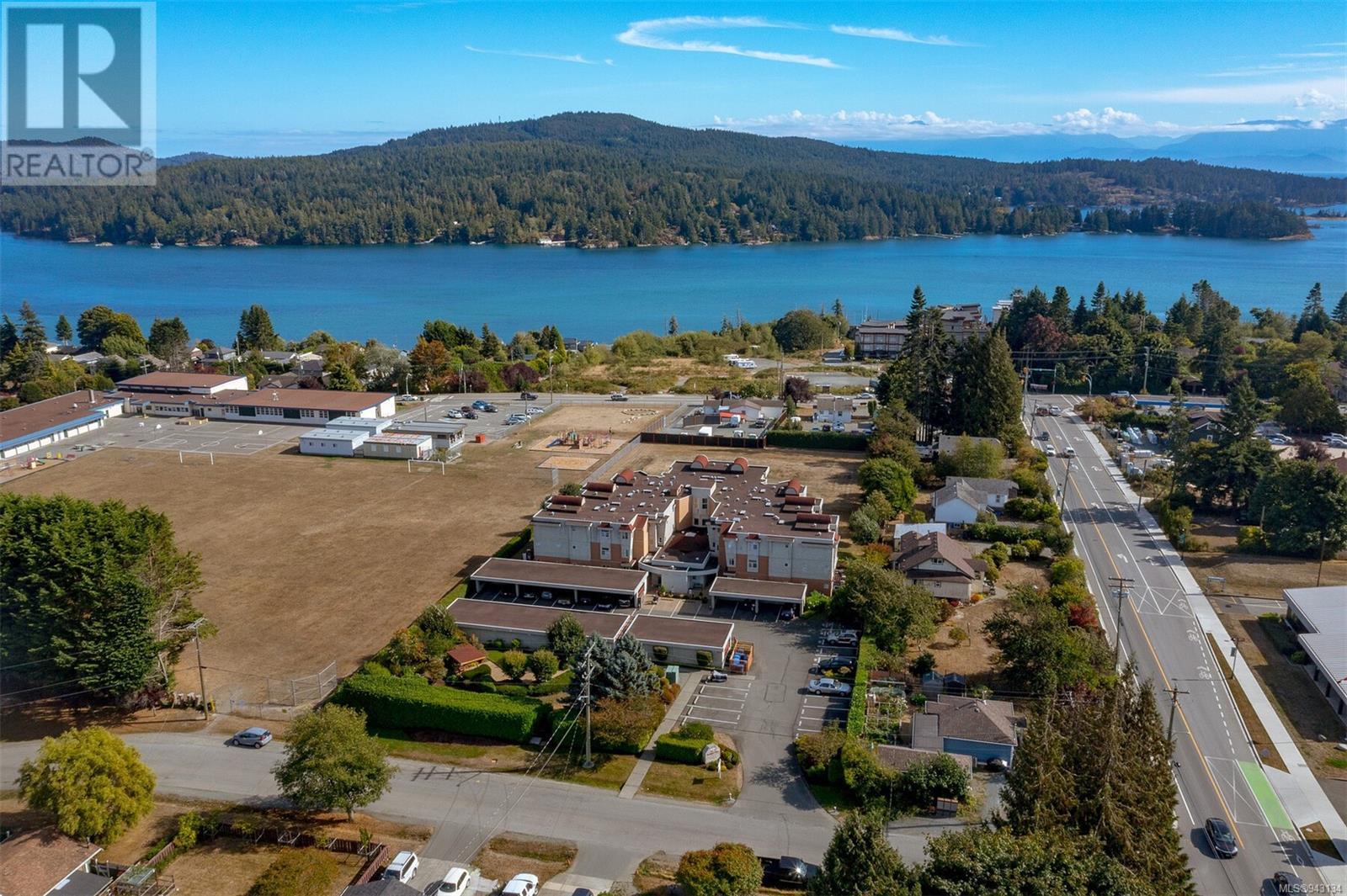 207 6585 Country Rd, #207