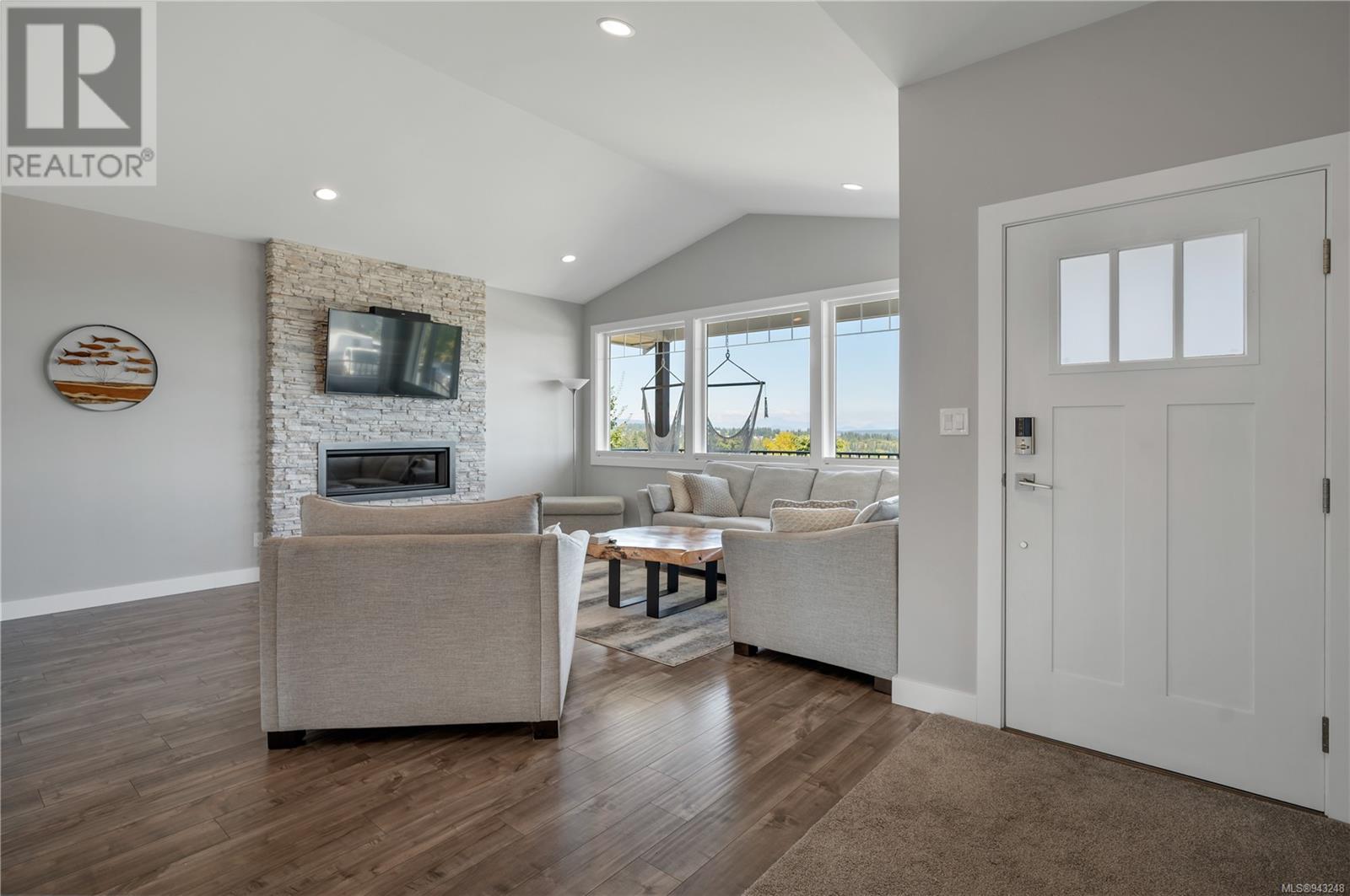 721 Timberline Dr