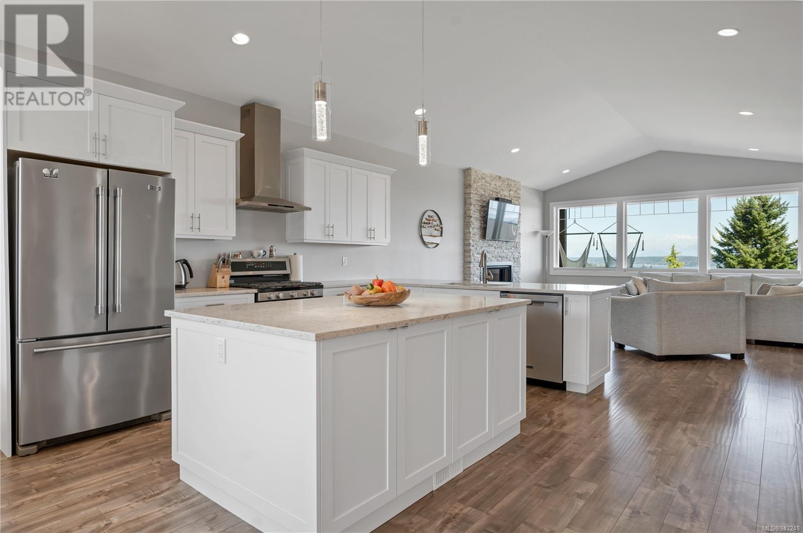 721 Timberline Dr