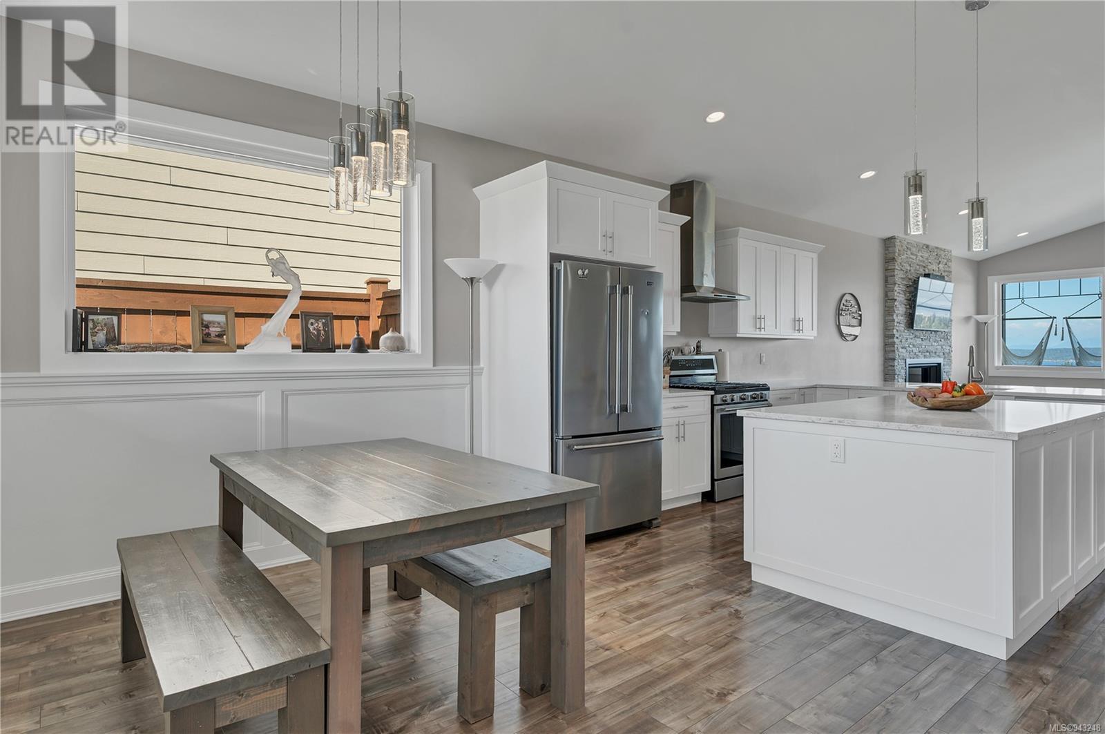 721 Timberline Dr