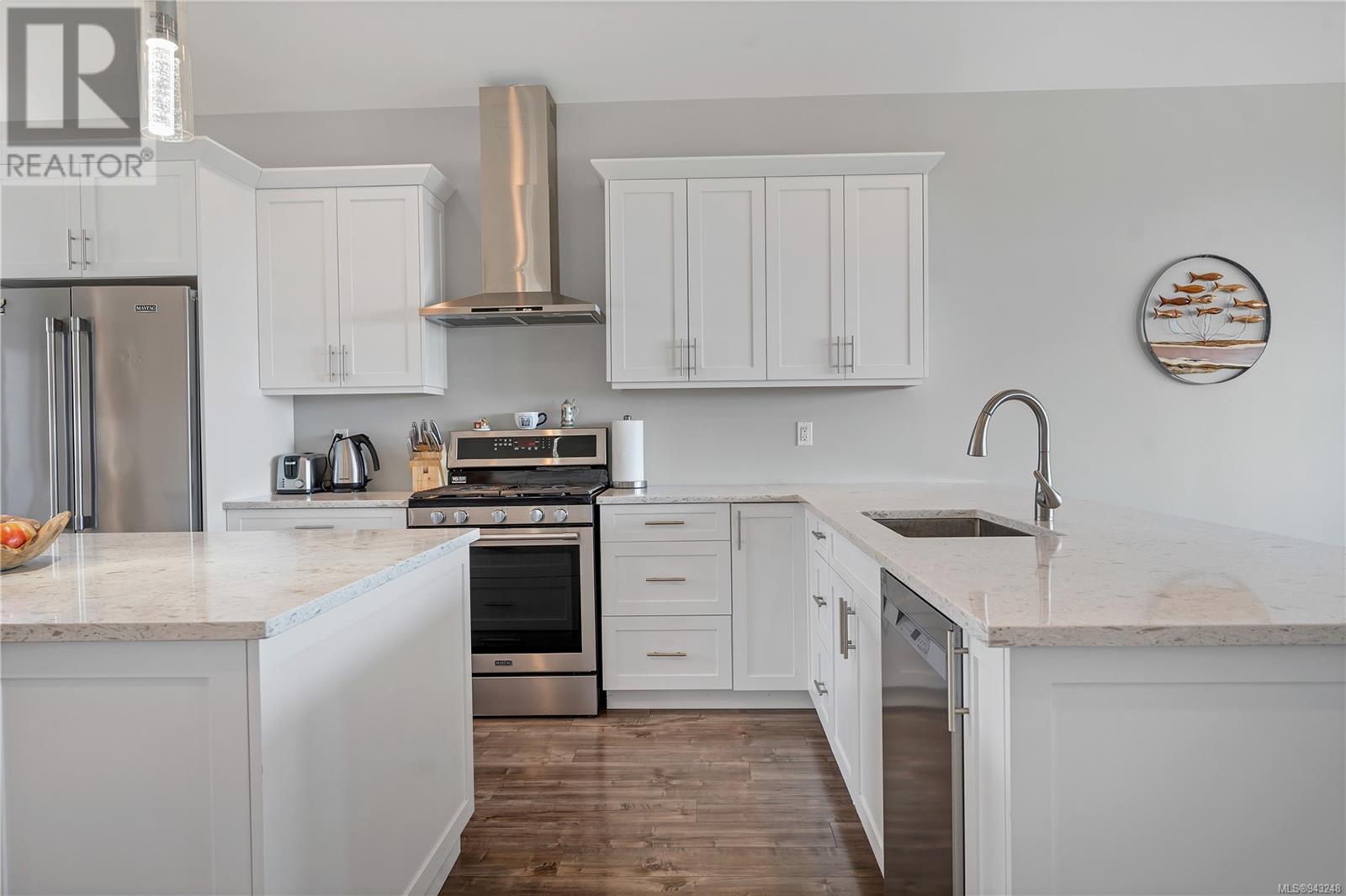 721 Timberline Dr