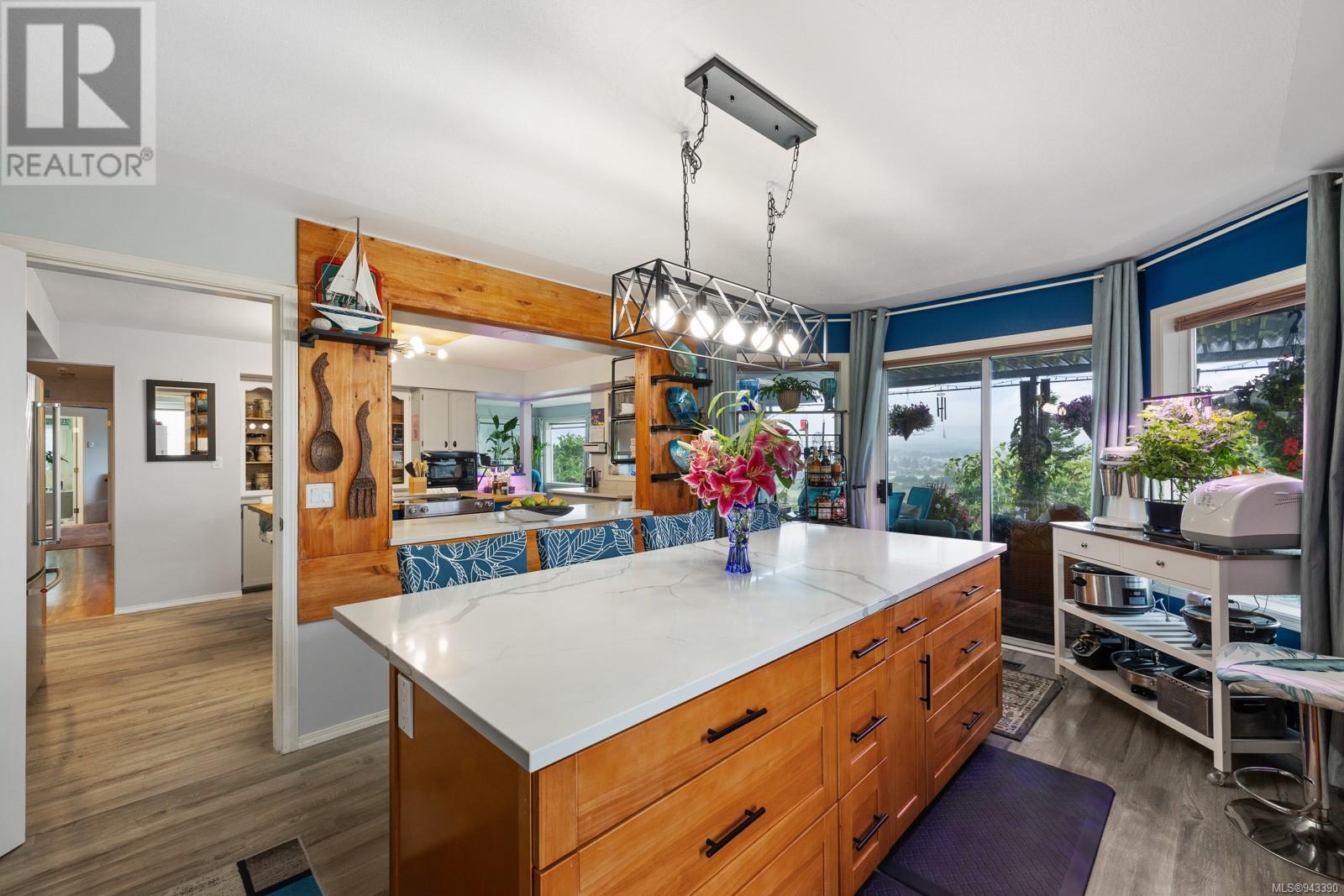 1477 Valley View Dr