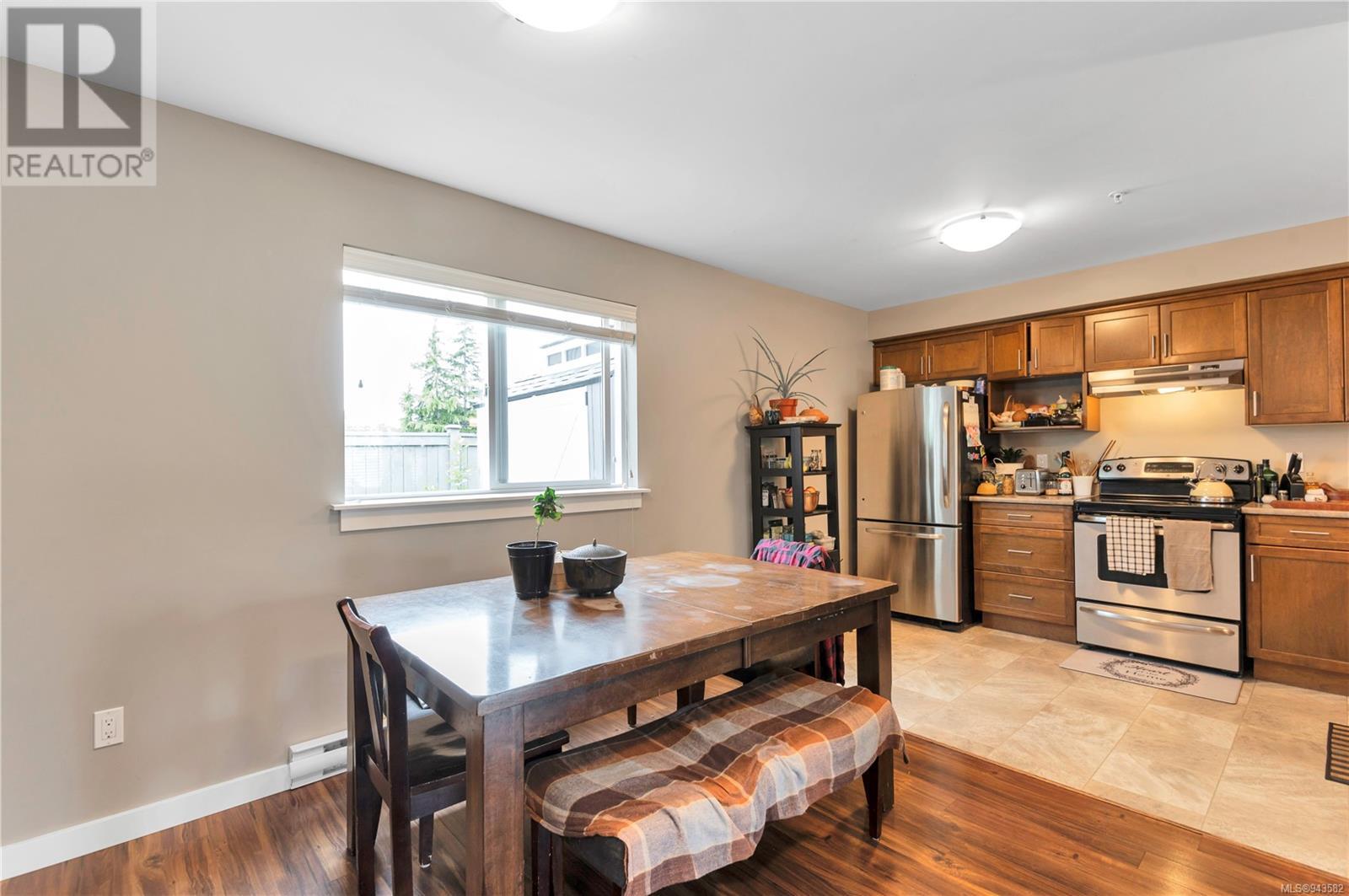 C 390 Carolyn Rd, #C