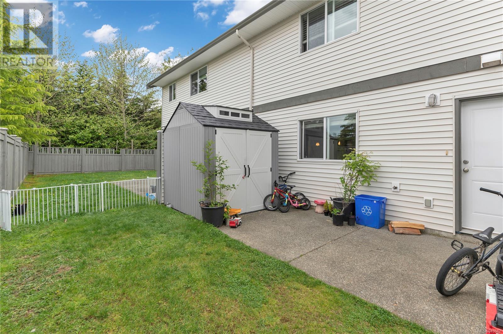 C 390 Carolyn Rd, #C