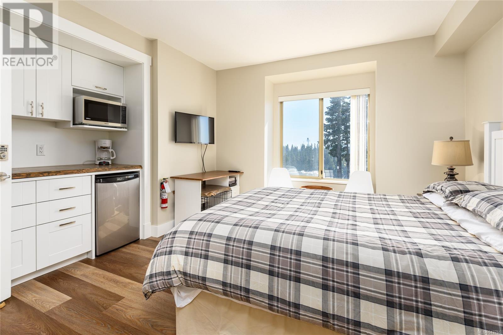 212 1290 Alpine Rd, #212