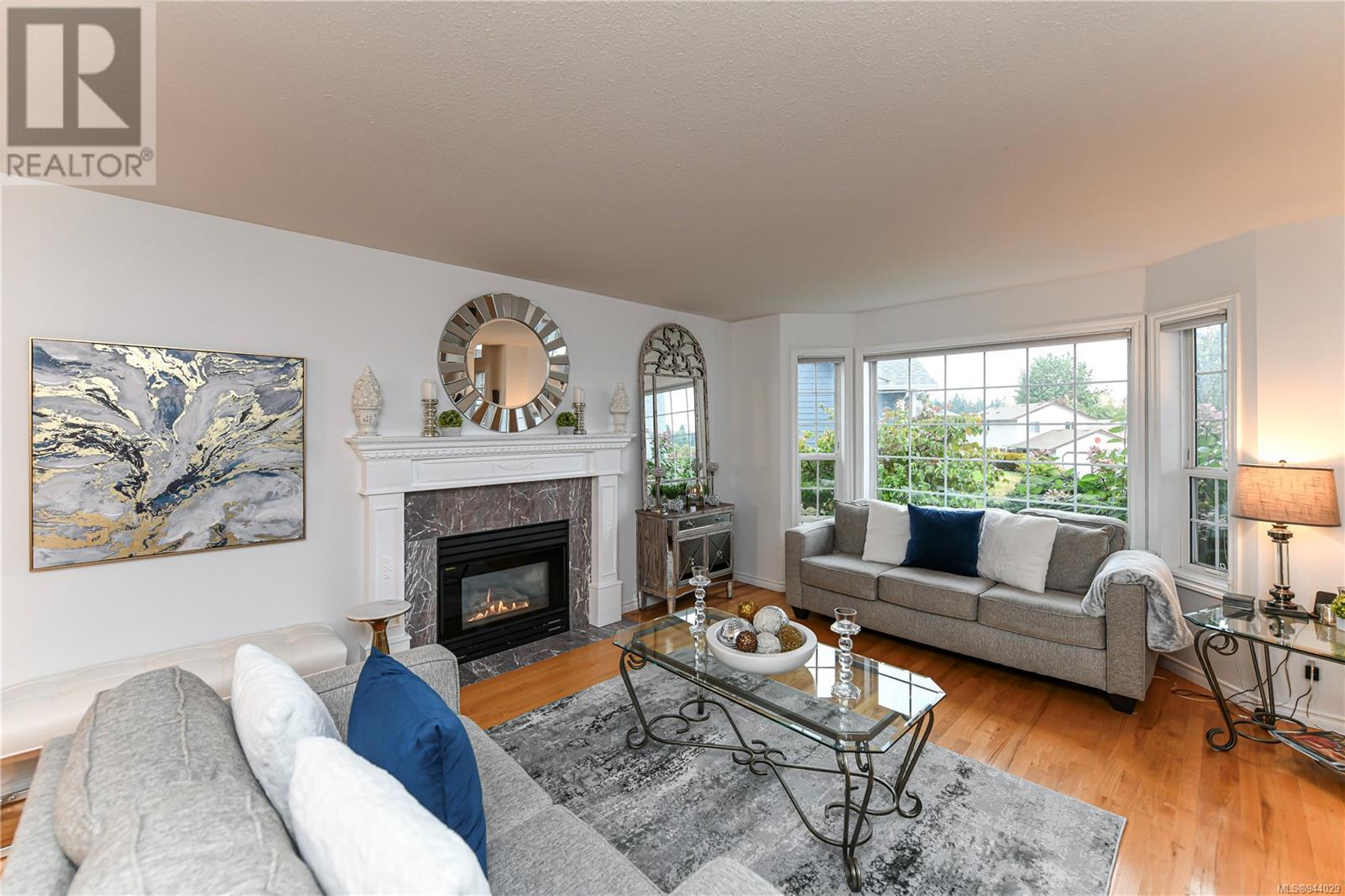 1741 Sparrow Pl