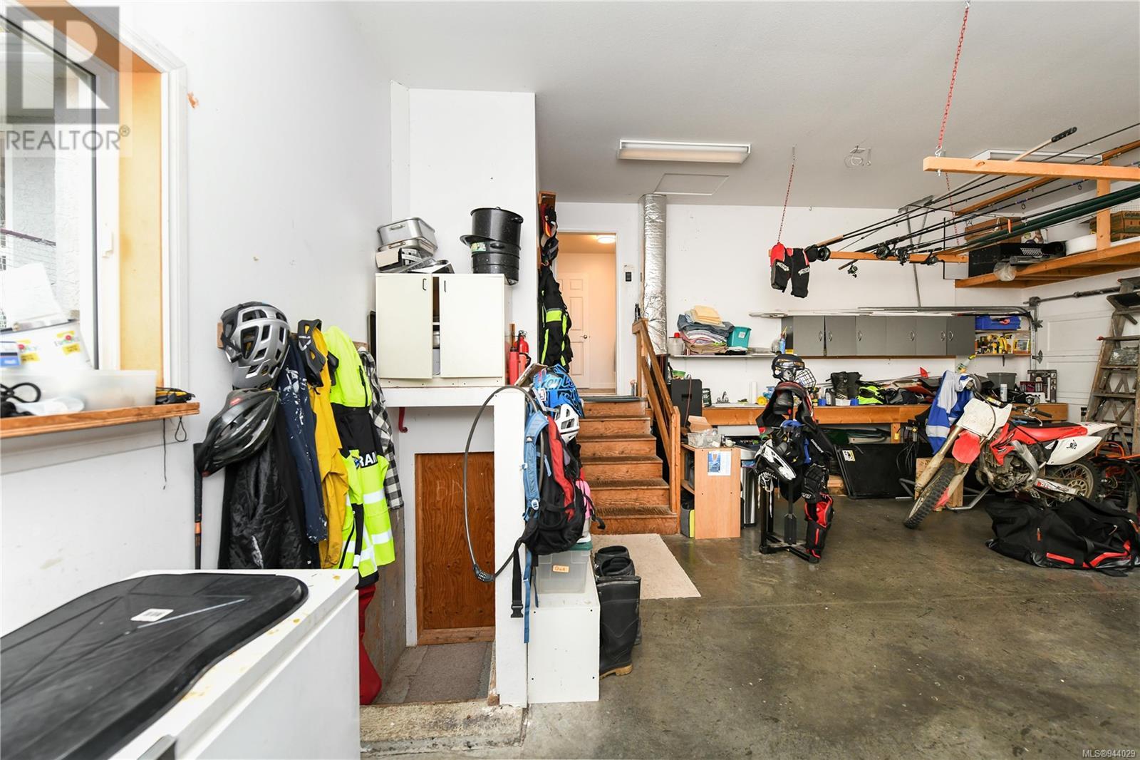 1741 Sparrow Pl