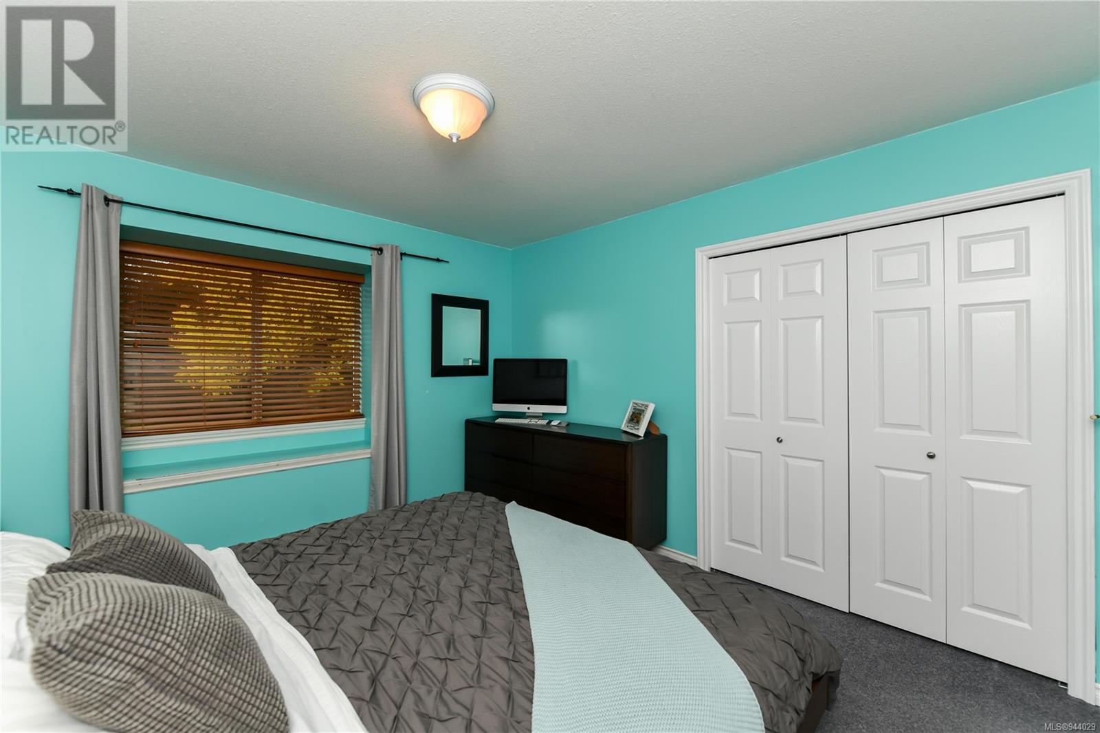1741 Sparrow Pl