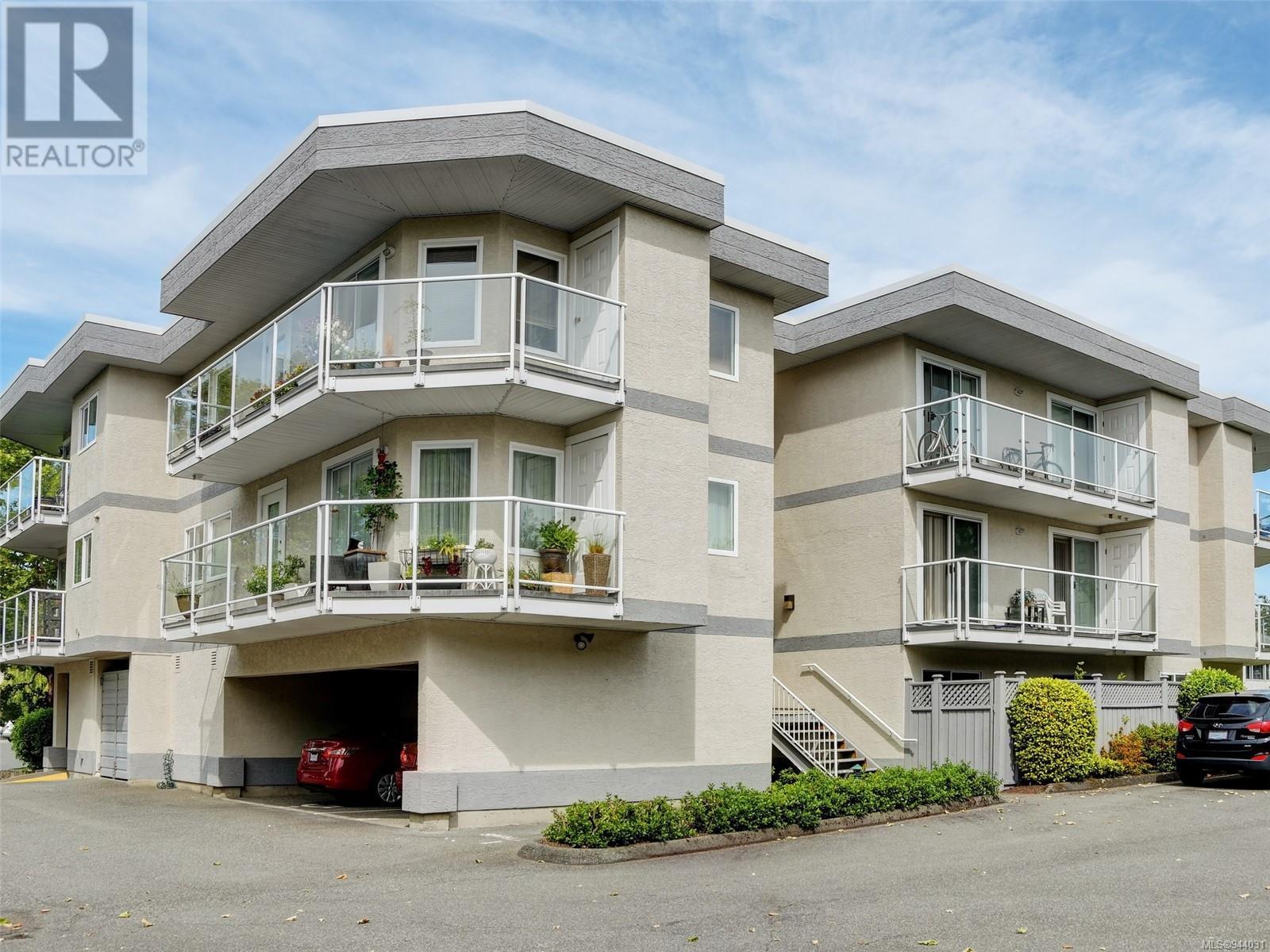 102 3215 Rutledge St, #102