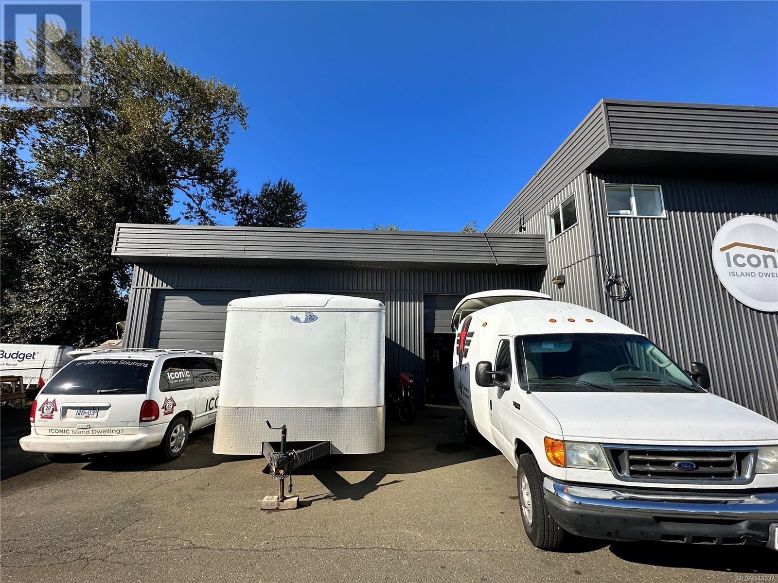 1355 Comox Rd