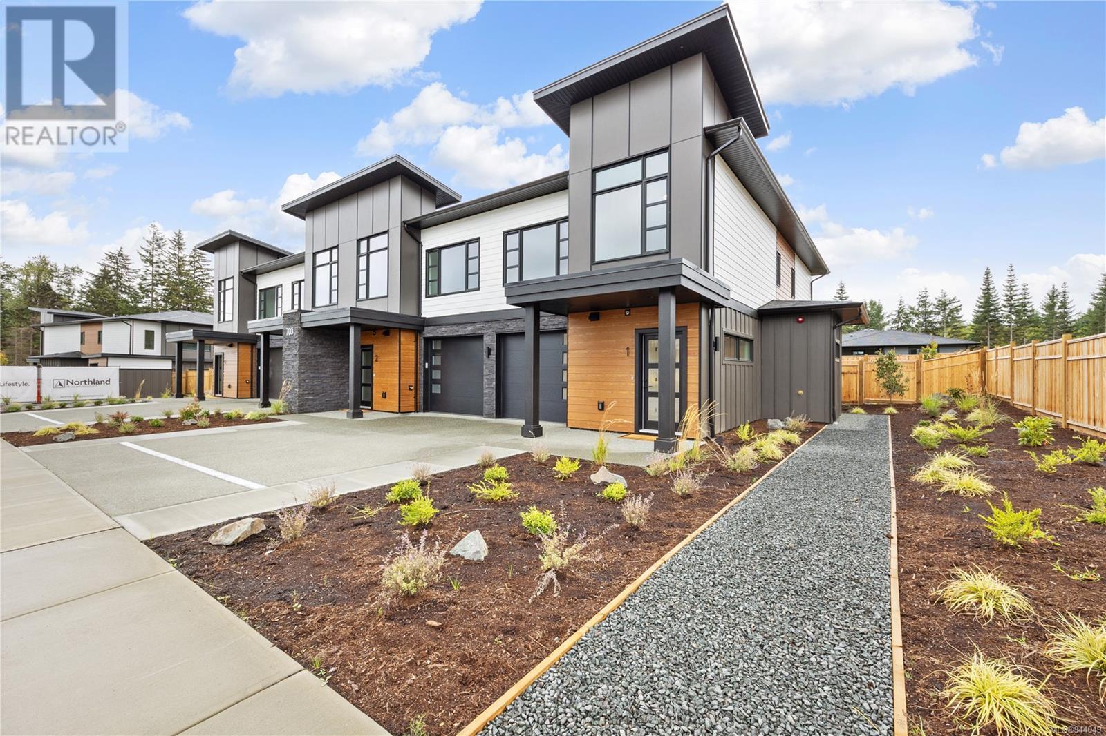 4 703 Beaver Creek Blvd, #4