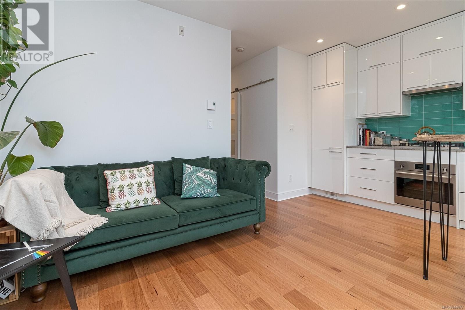 N404 1105 Pandora Ave, #N404