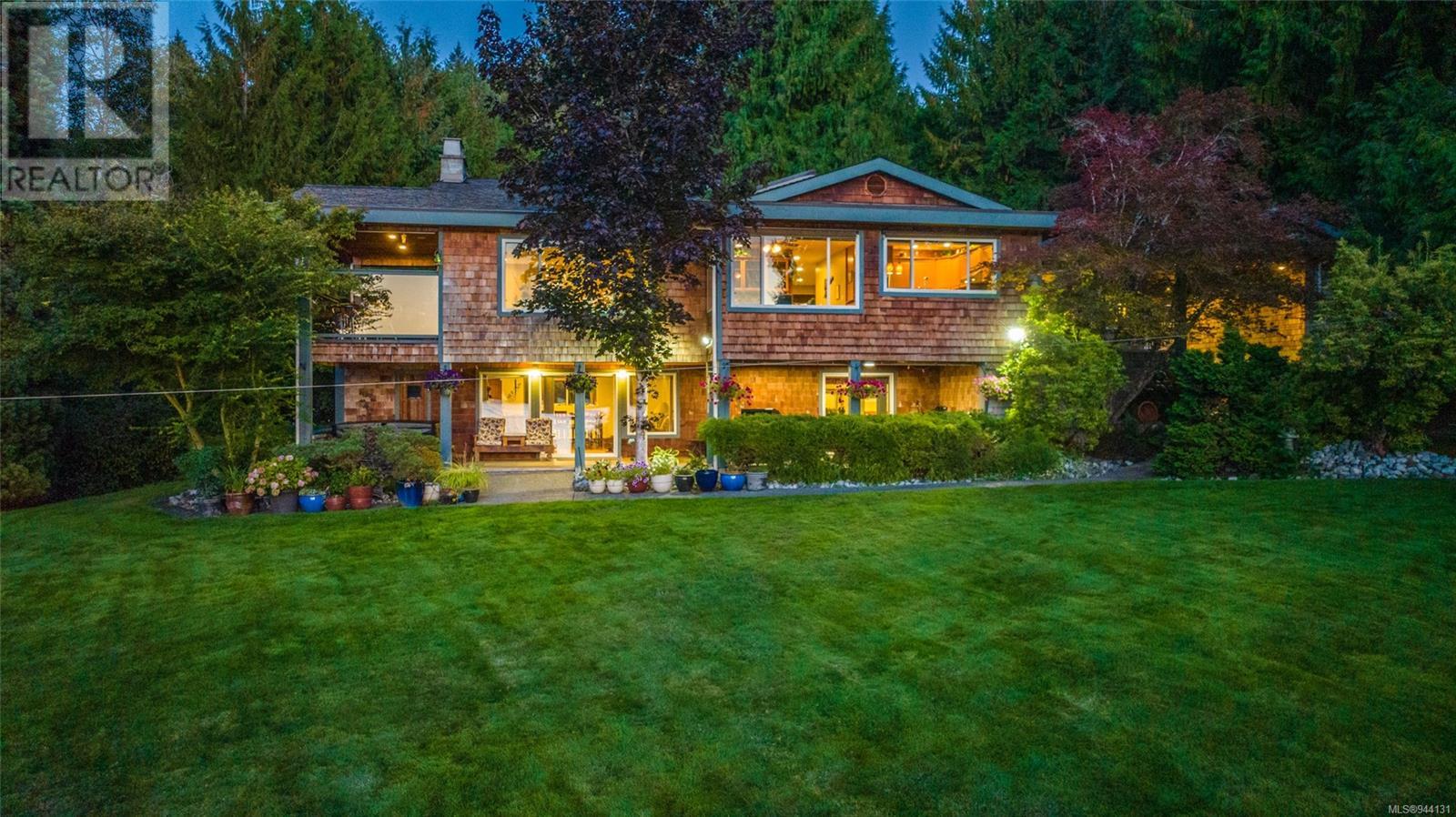 8317 Dickson Dr