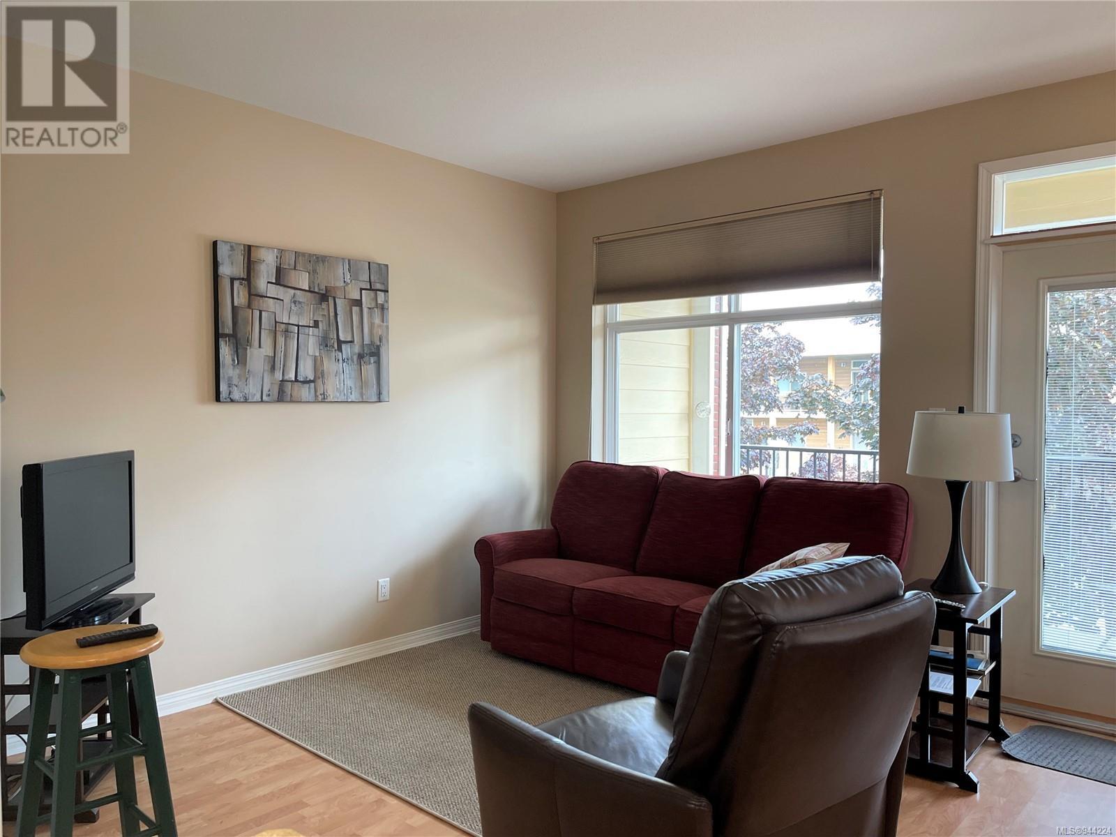 107 5262 Argyle St, #107