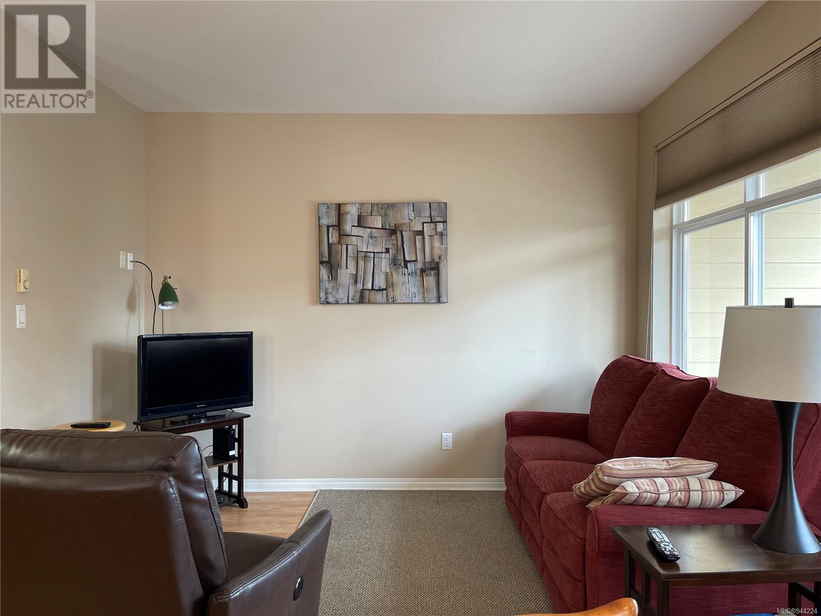 107 5262 Argyle St, #107