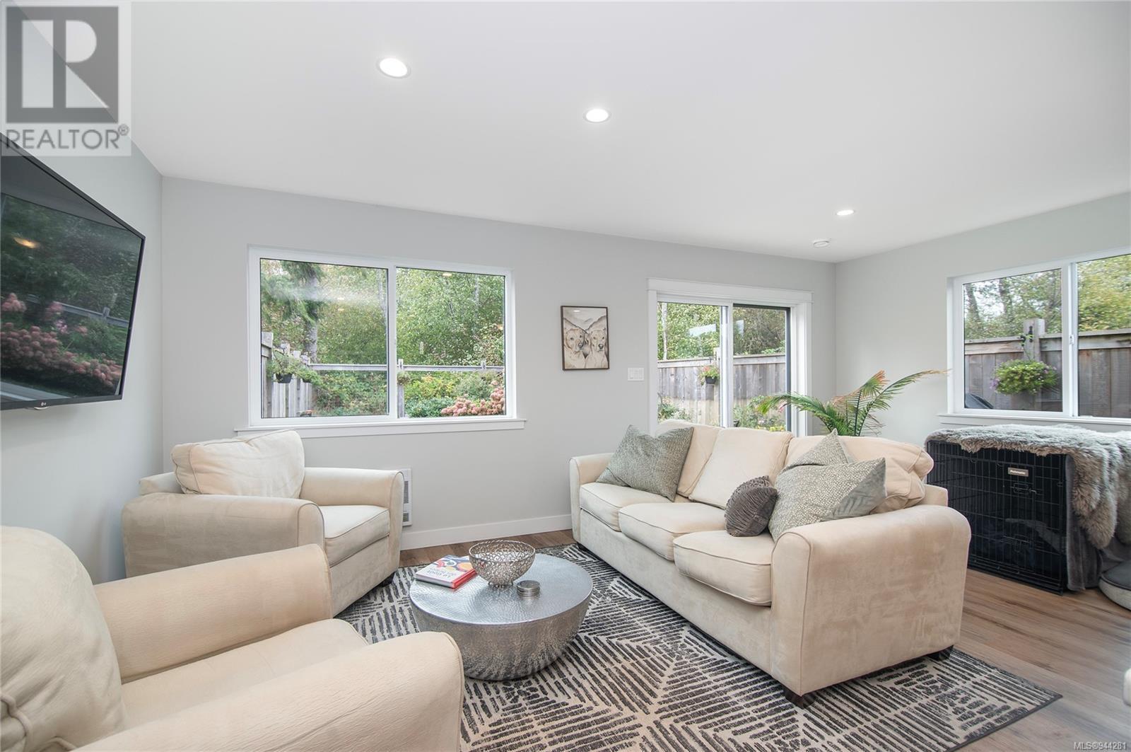 D 336 Petersen Rd, #D
