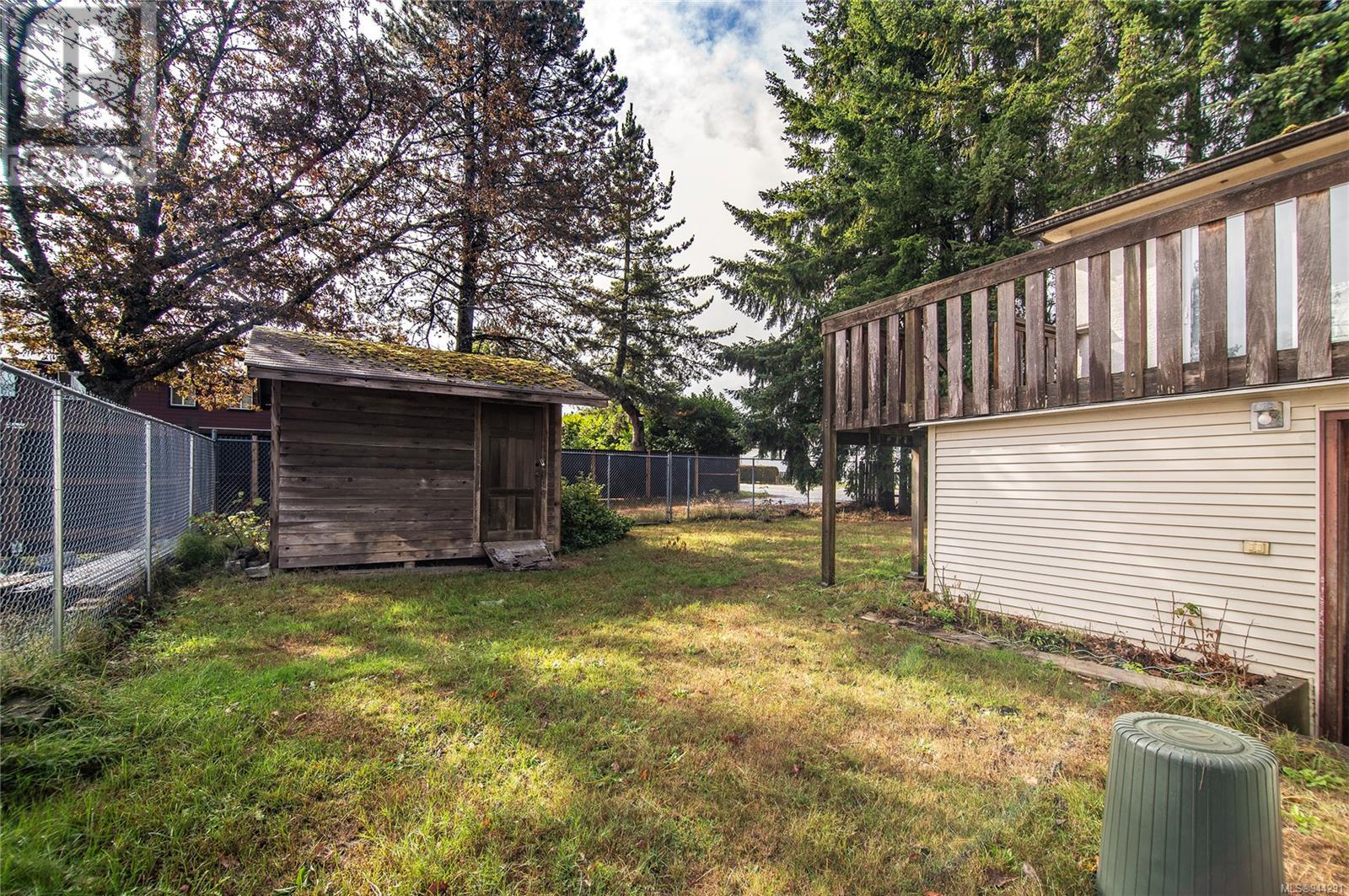 581 6th Ave