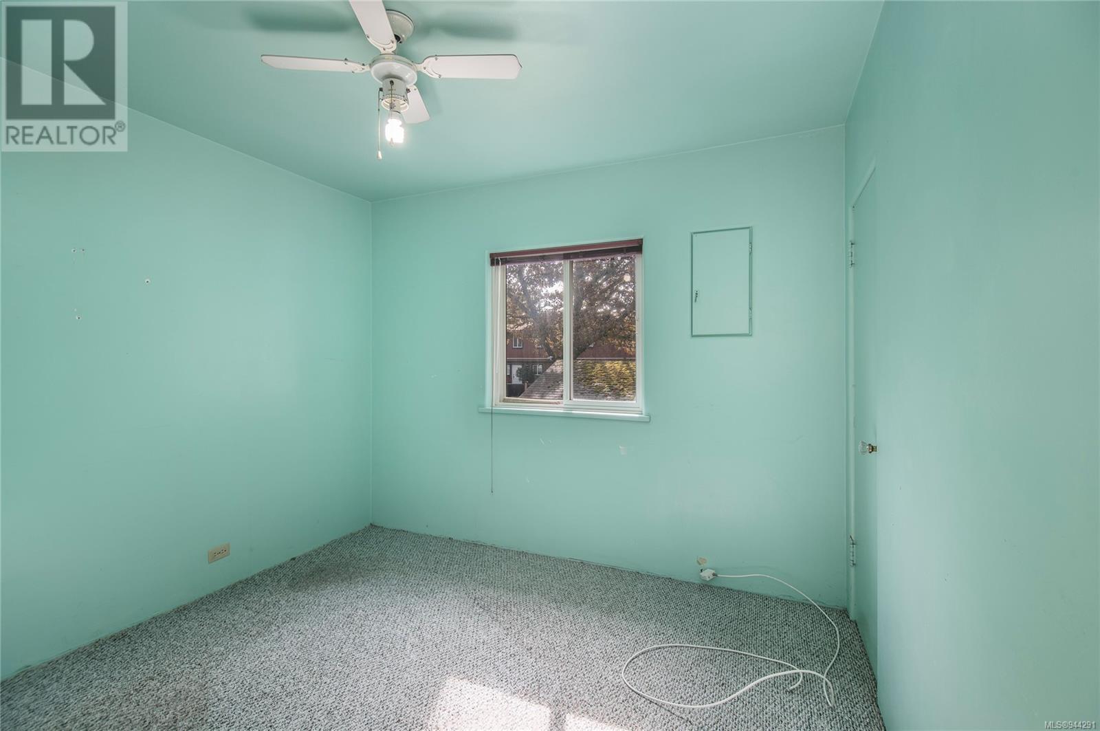 581 6th Ave
