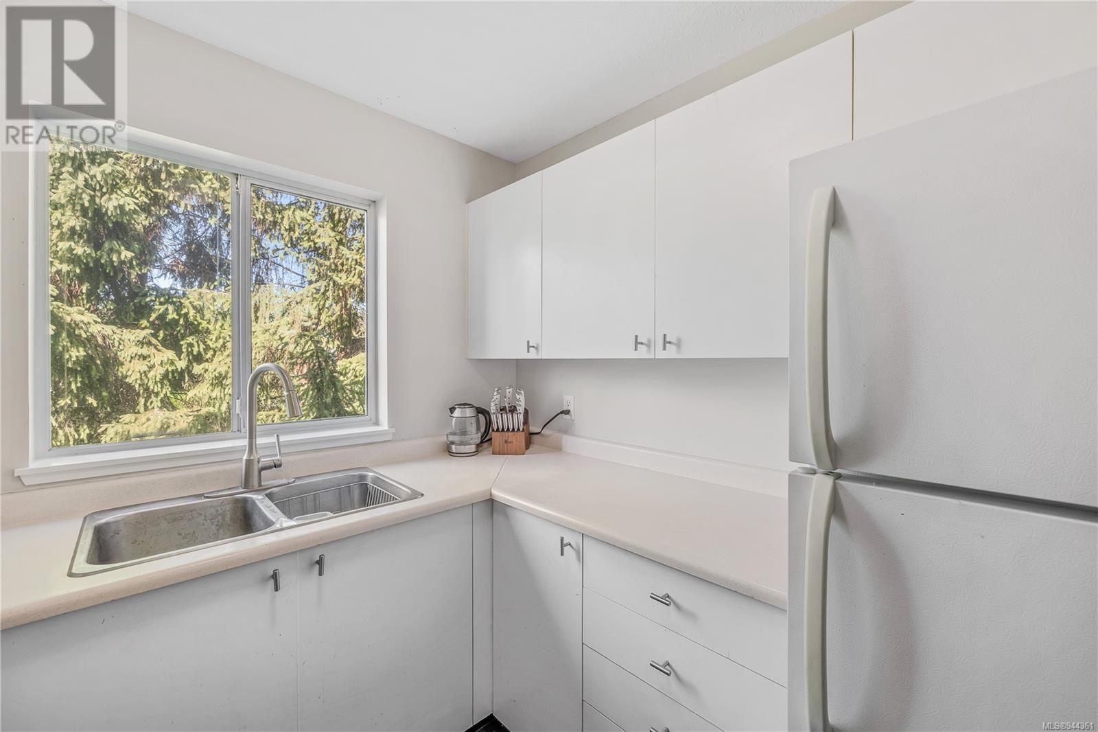 409 1050 Braidwood Rd, #409