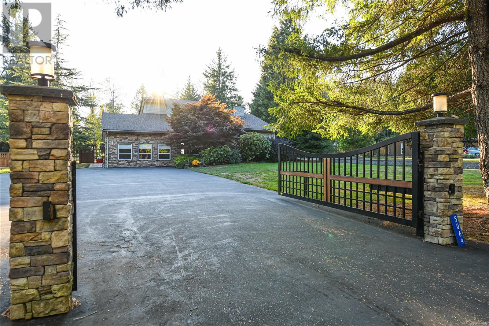 5069 Mitchell Rd