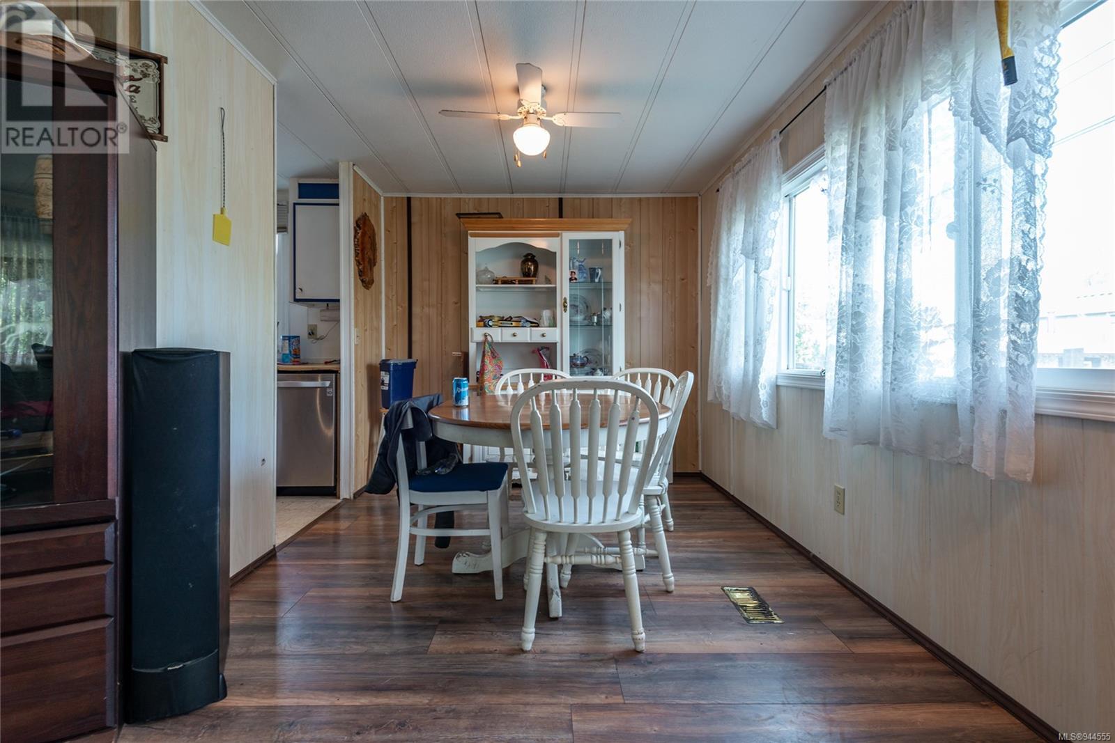 1721 Lynn Rd