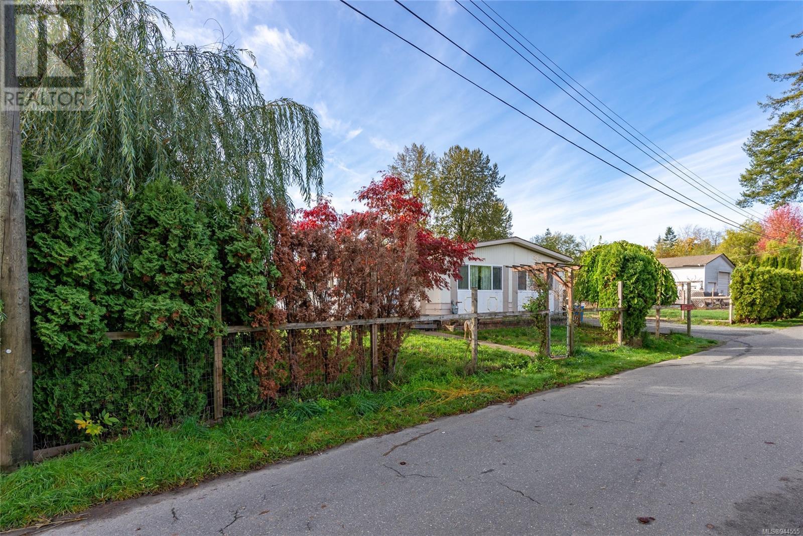 1721 Lynn Rd