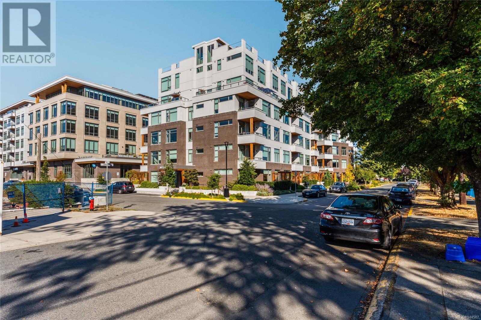 301 501 Park Pl, #301