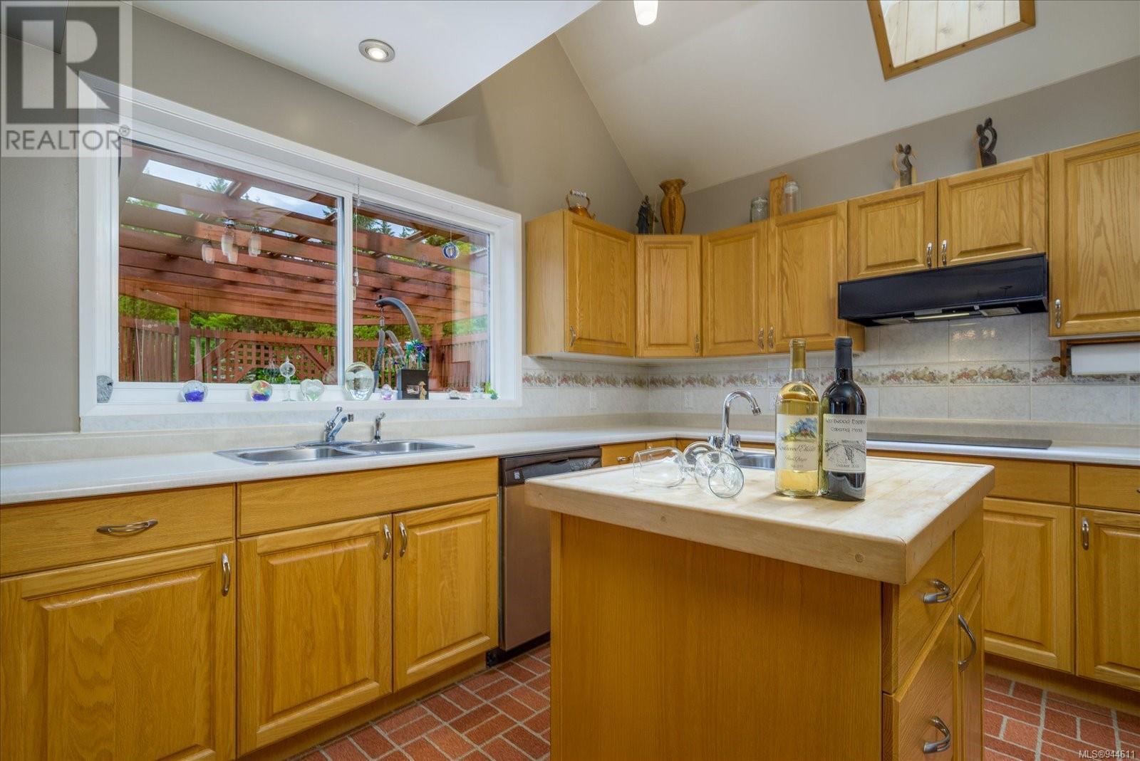 3167 Kentwood Rd